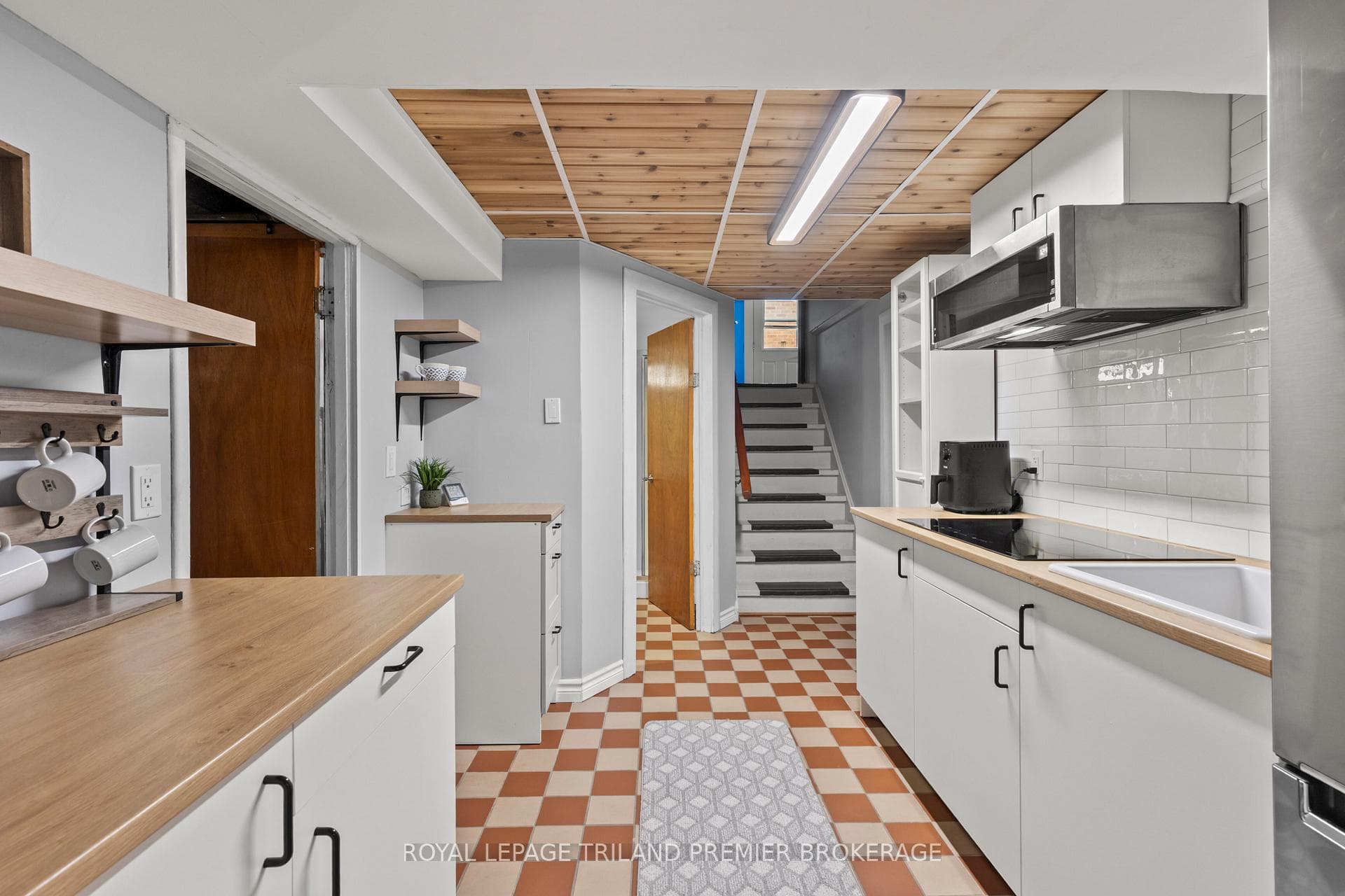 28 Elworthy Avenue photo 27