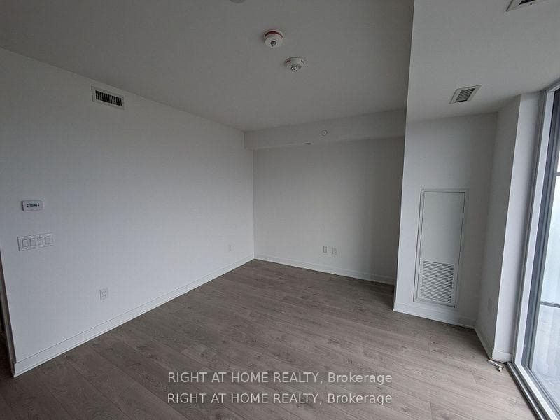 36 Zorra Street Unit 2010 photo 4