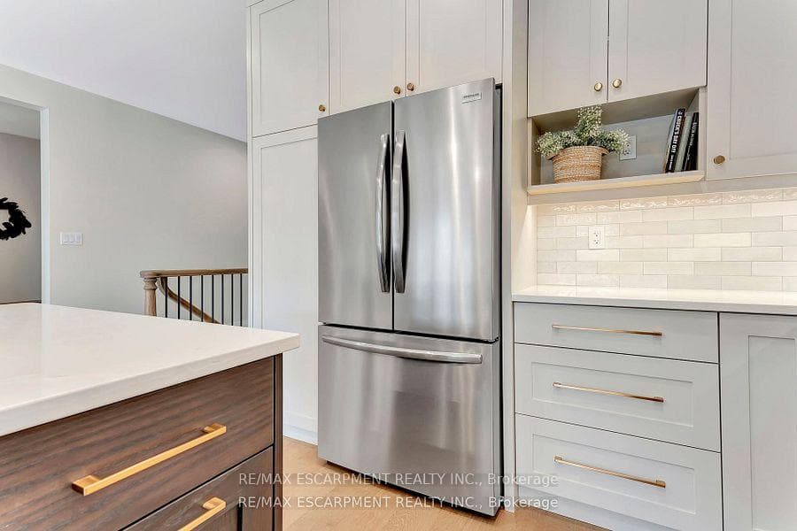 605 St. Andrew Street photo 10
