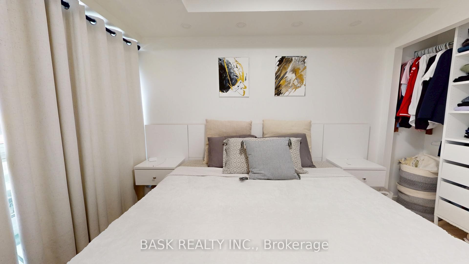2220 Lake Shore Boulevard Unit 406 photo 23