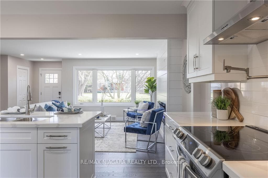 5669 Belmont Avenue photo 11