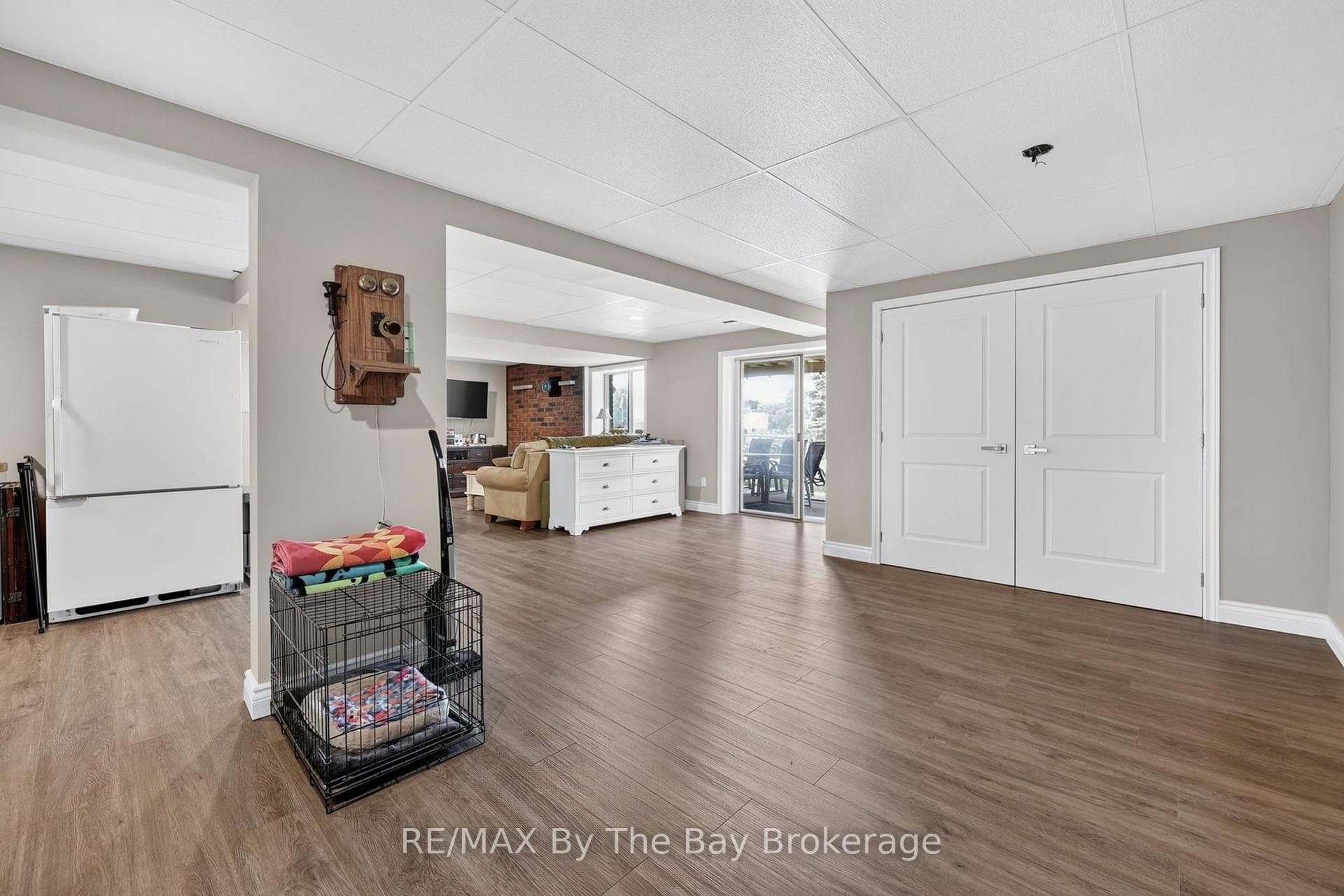 1434 RIVER Road photo 24