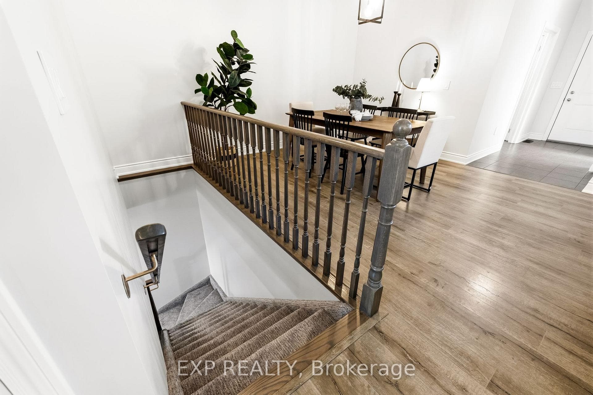 726 Elmer Hutton Street photo 31