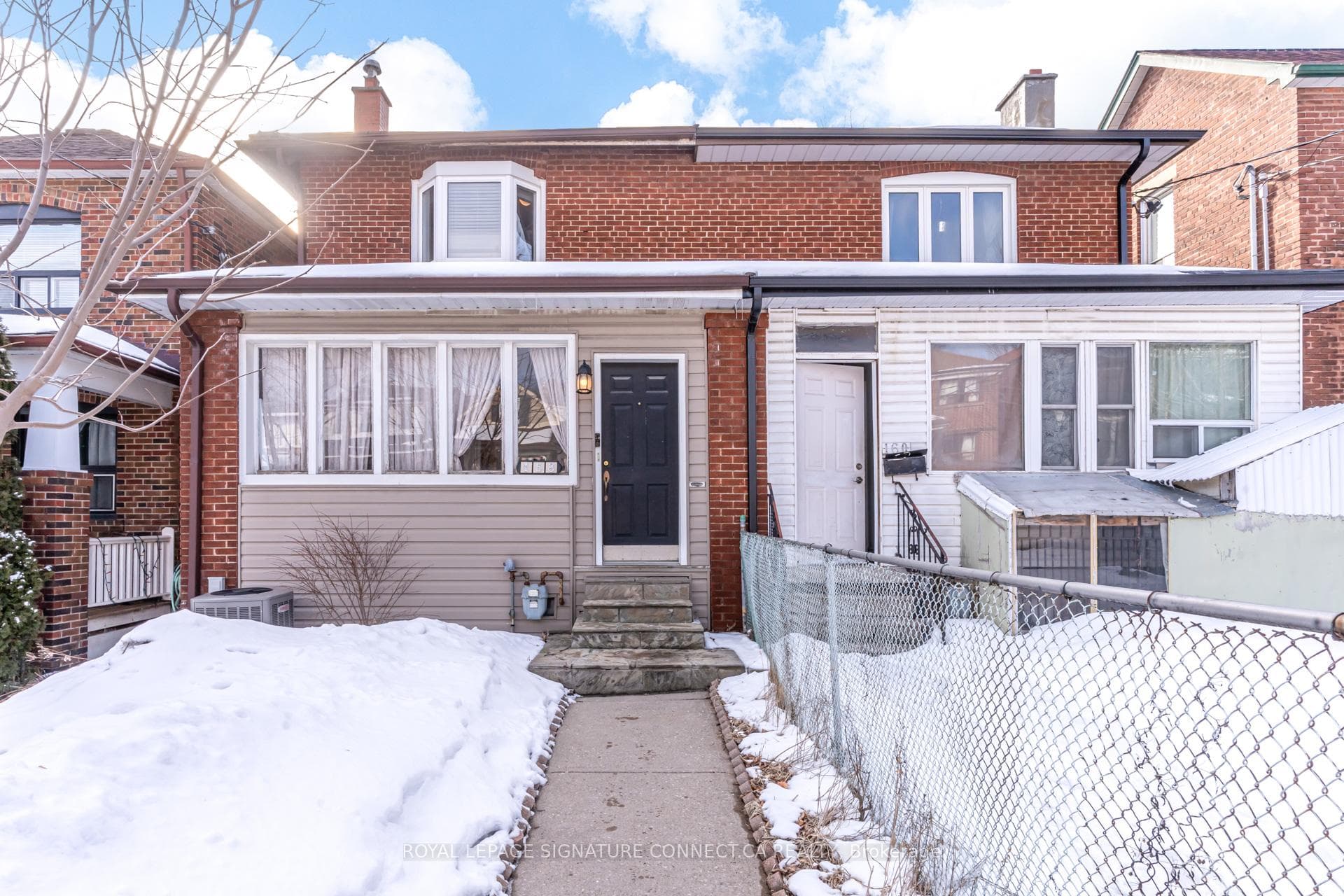 158 McRoberts Avenue photo 1