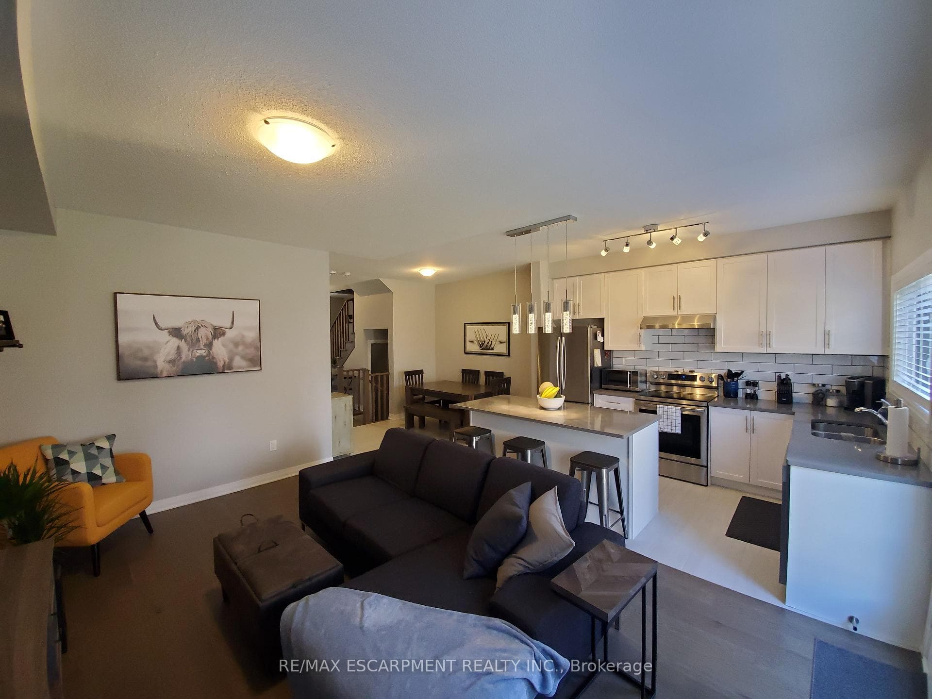 4218 Cherry Heights photo 4