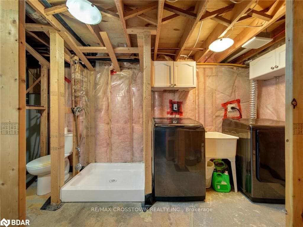 228 Letitia Street photo 21