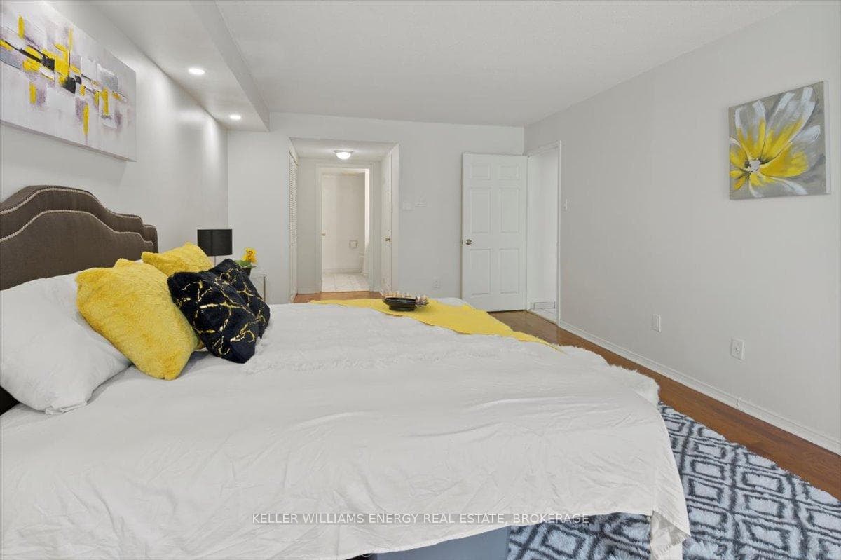 4727 Sheppard Avenue Unit 312 photo 10