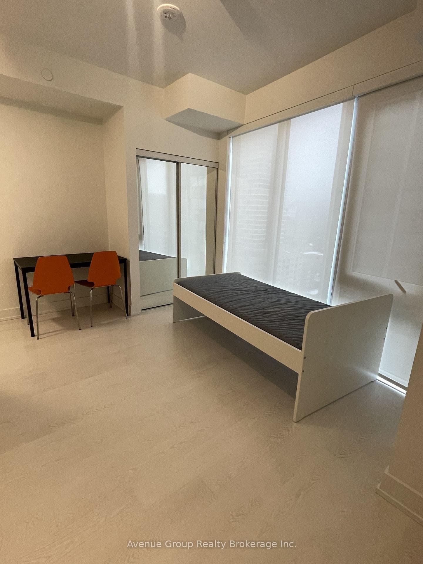 308 Jarvis Street Unit 1810 photo 6