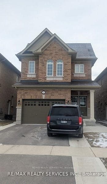 44 Branigan Crescent Unit Lower photo 1