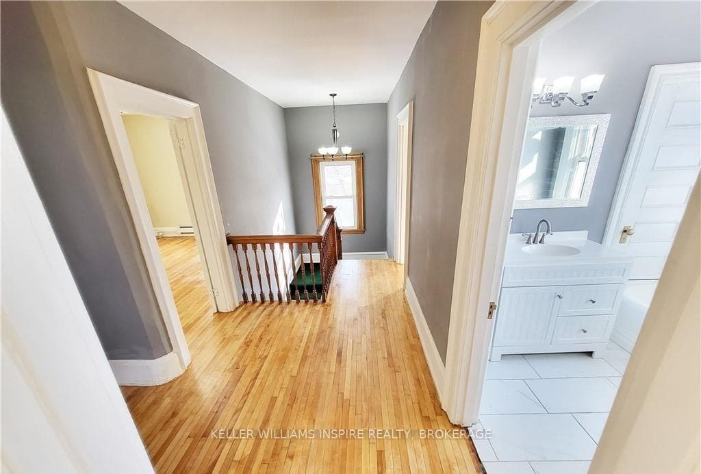 406 Algonquin Avenue Unit front photo 13