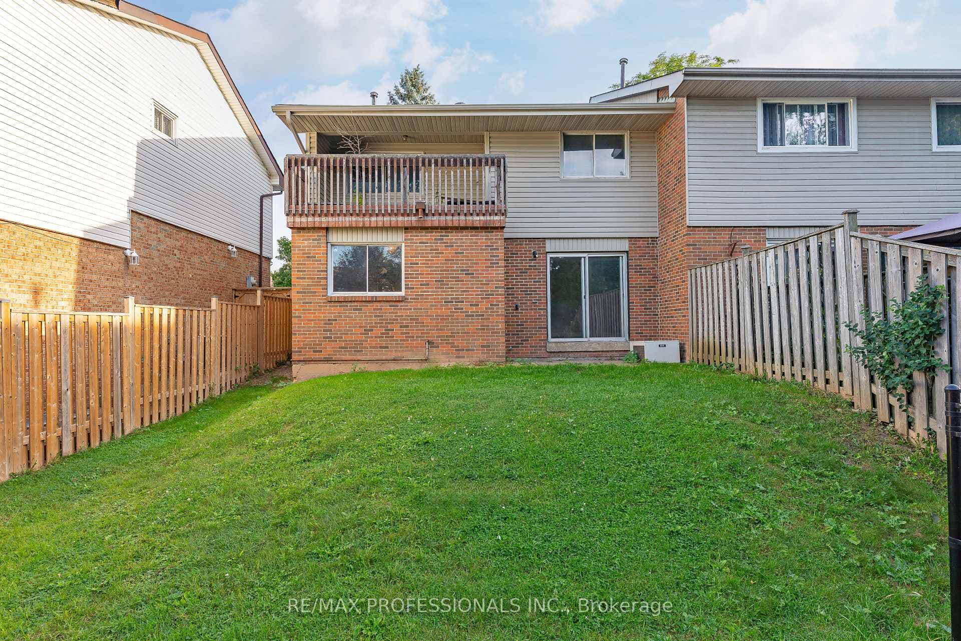 4195 Taffey Crescent photo 39