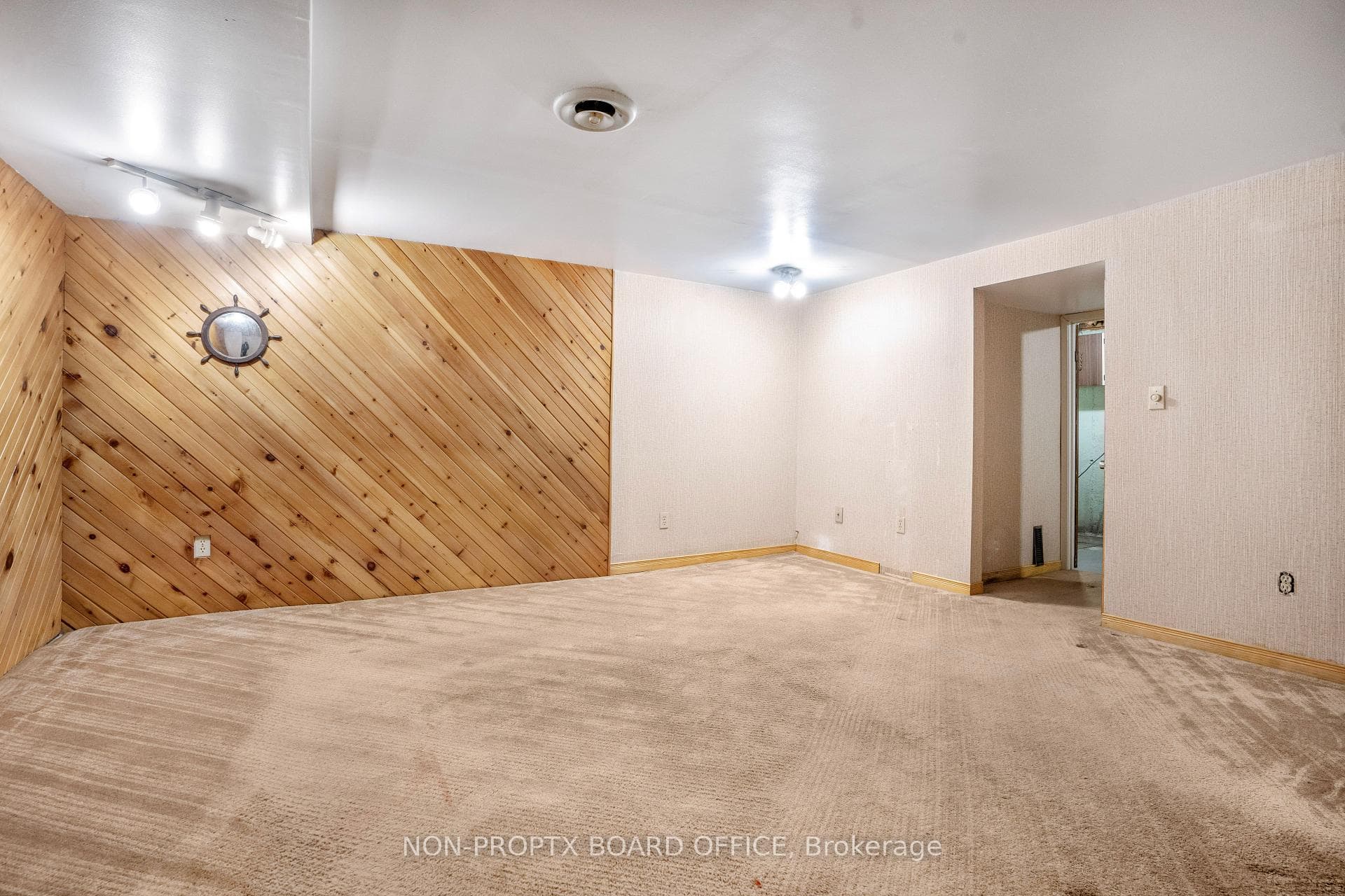 74 Wedgewood Avenue photo 22