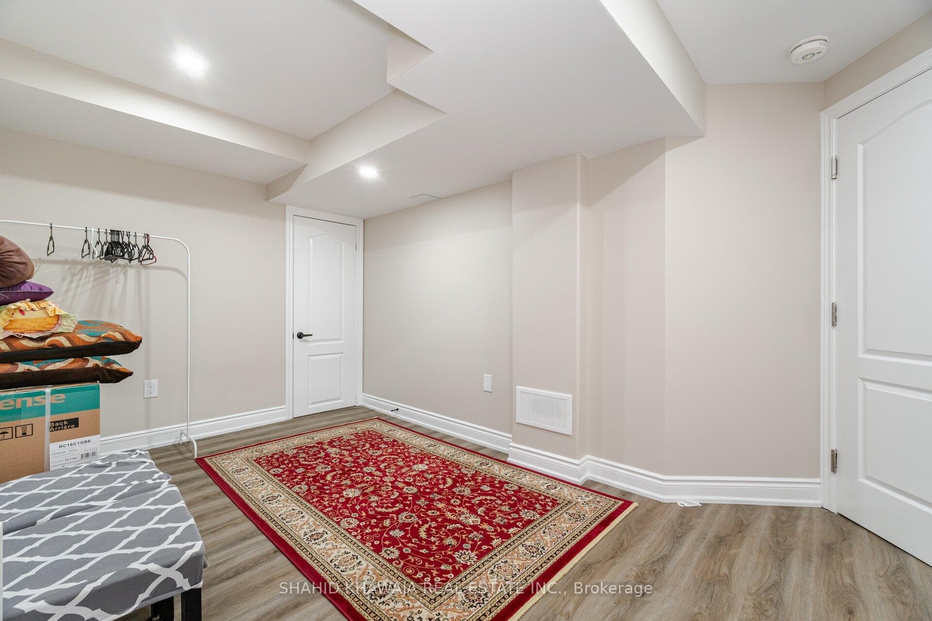 1215 Elderberry Crescent photo 36