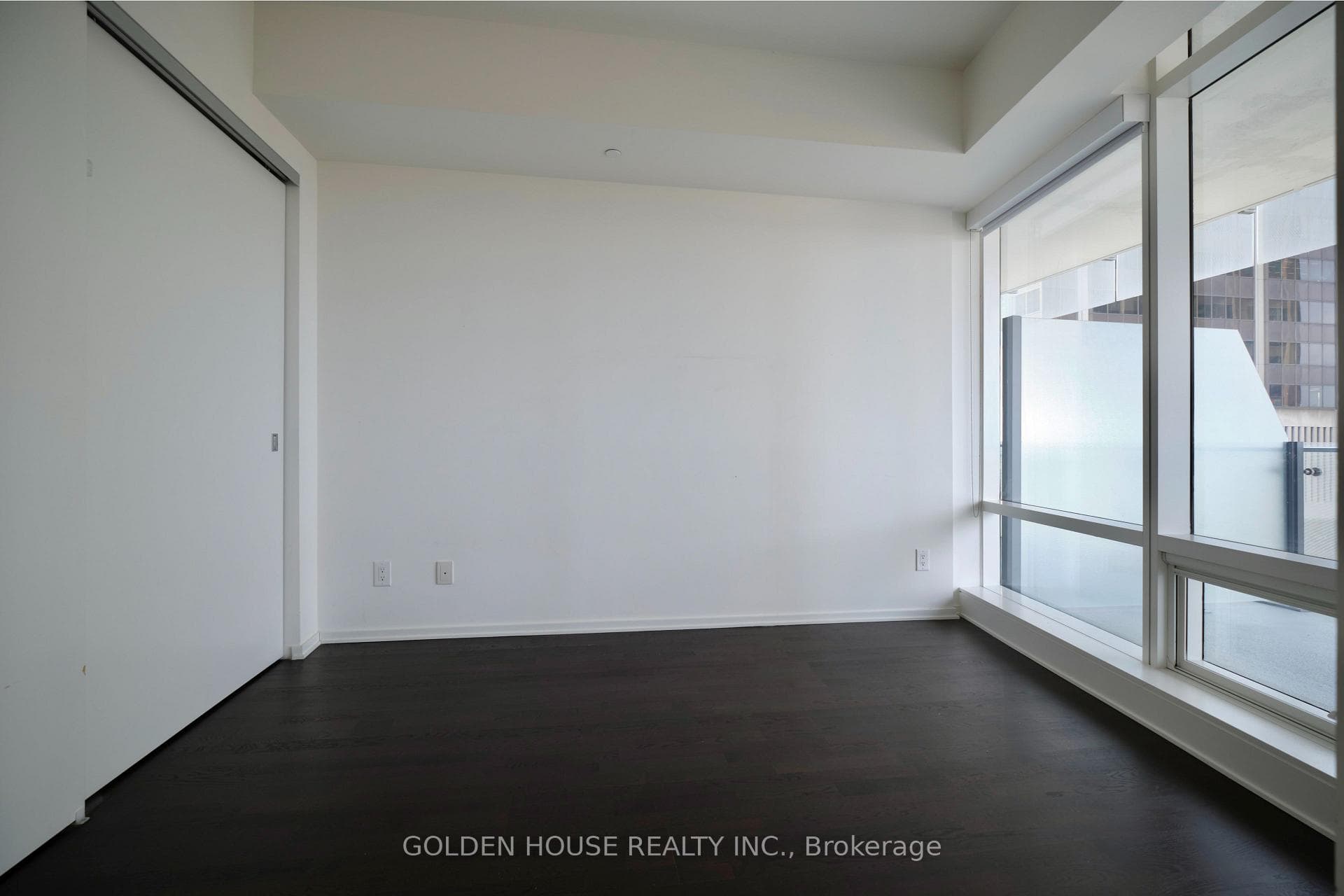 1 Bloor Street Unit 2411 photo 12