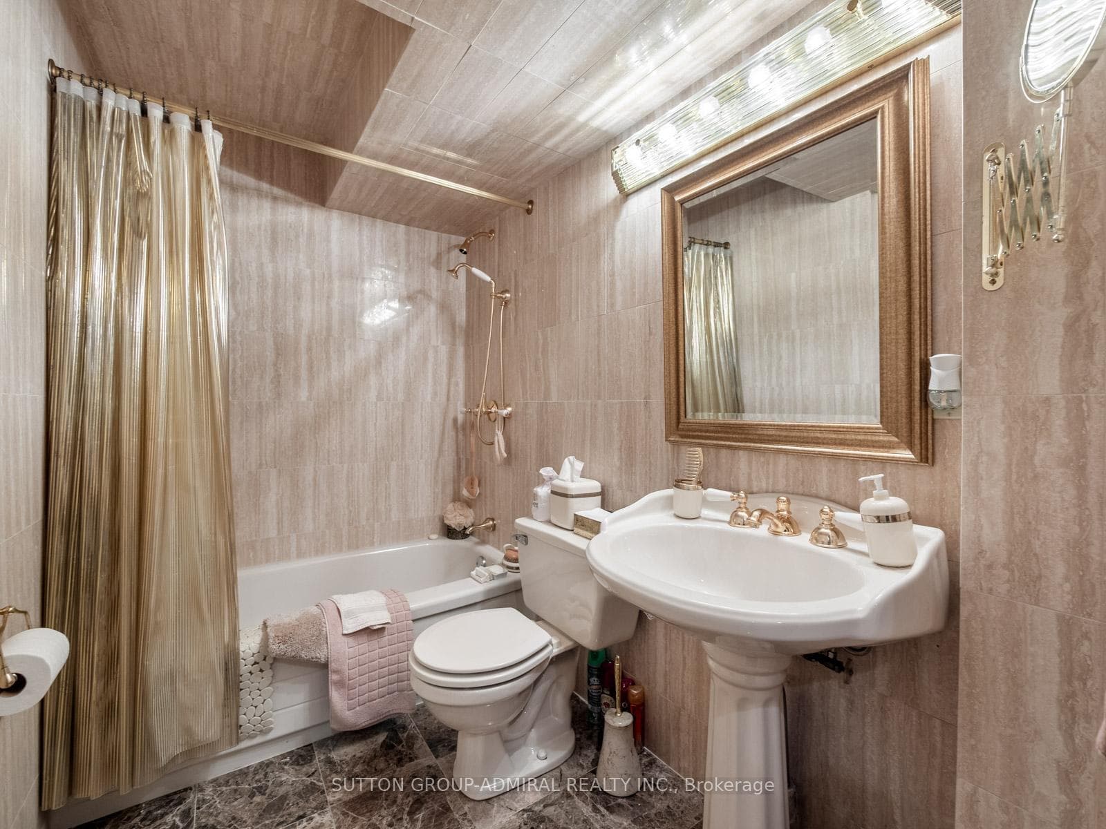 49 Miriam Crescent photo 42