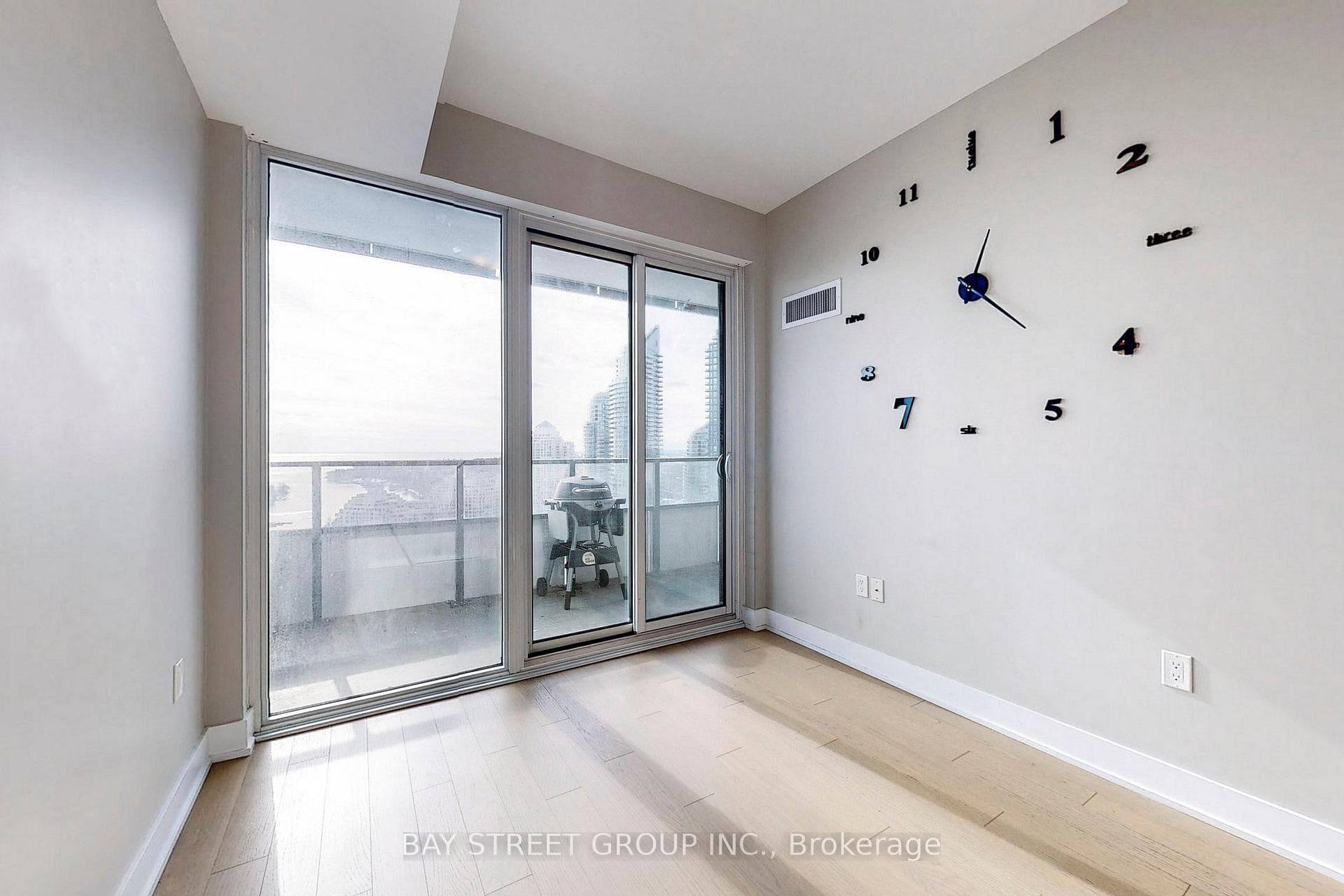 30 Shore Breeze Drive Unit 2220 photo 11