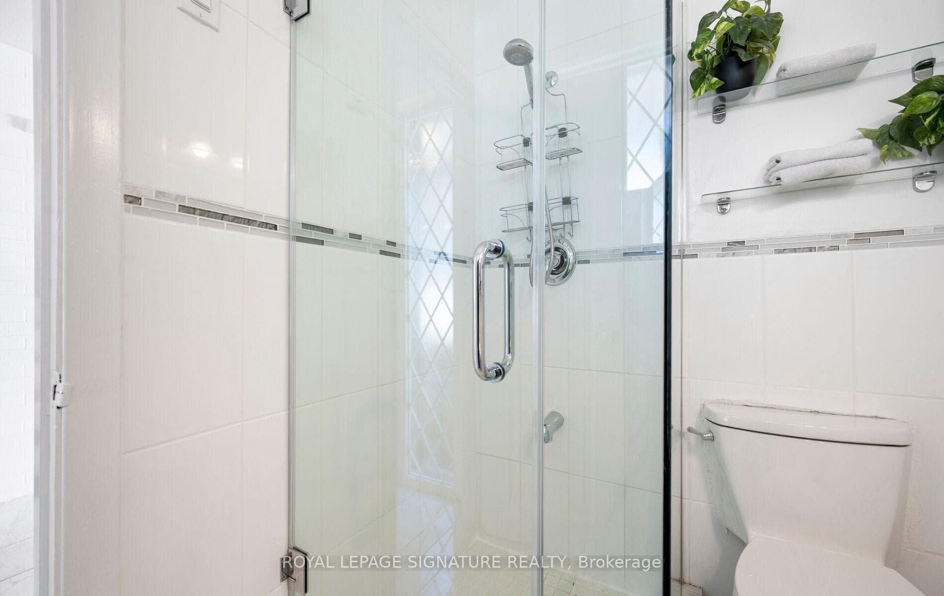 60 Hinton Road photo 23