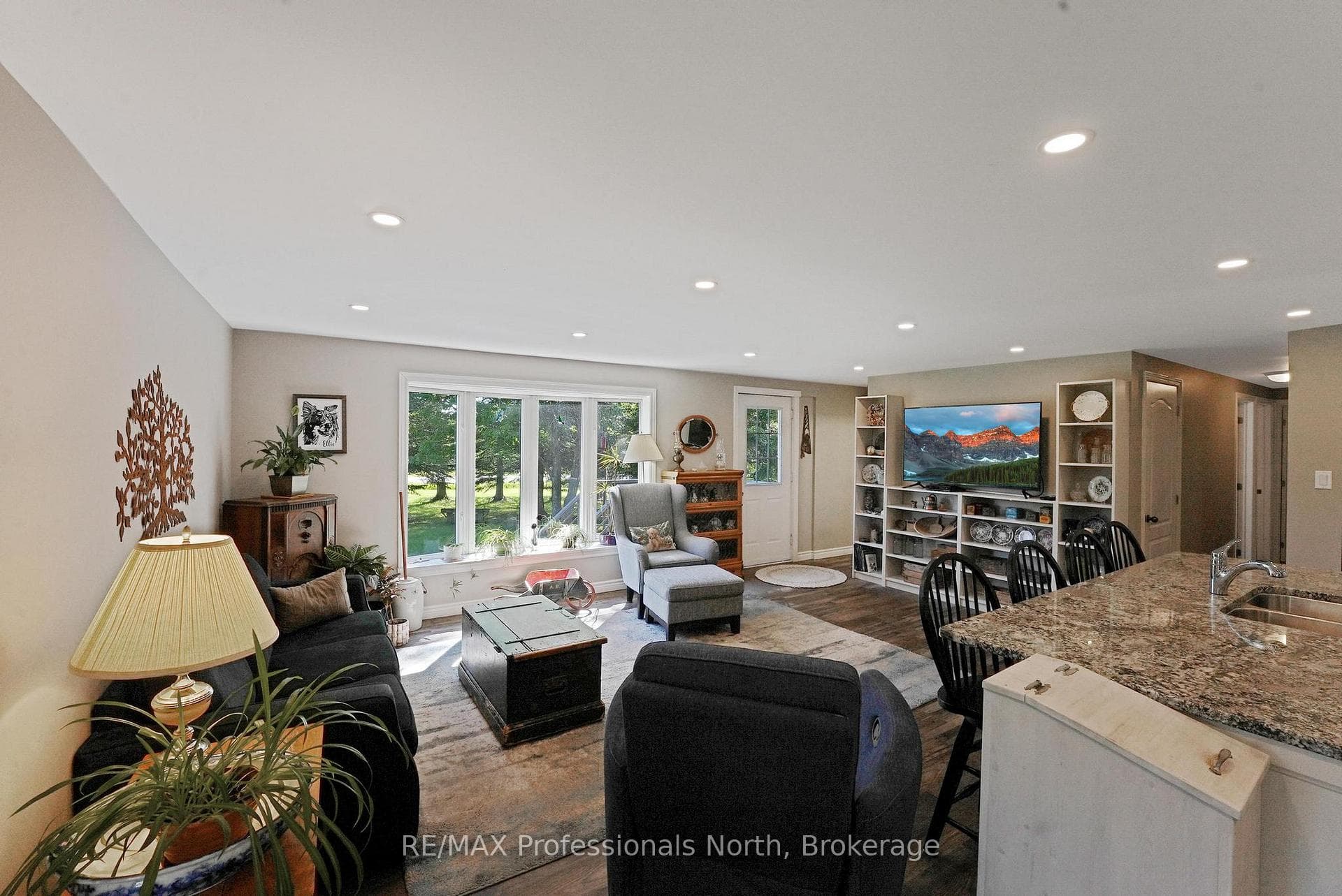 3389 Gelert Road photo 15