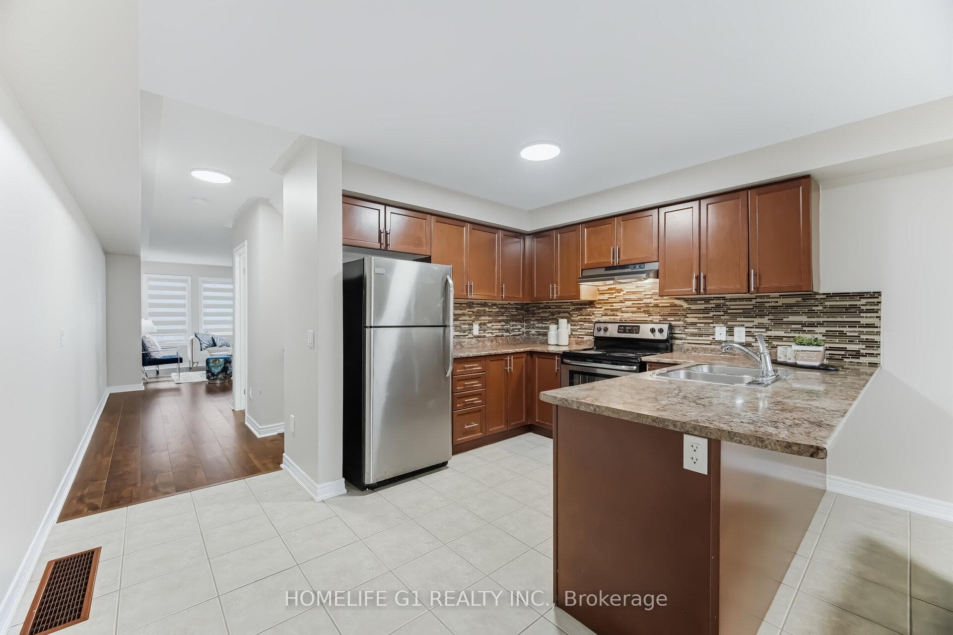 223 Inspire Boulevard photo 13
