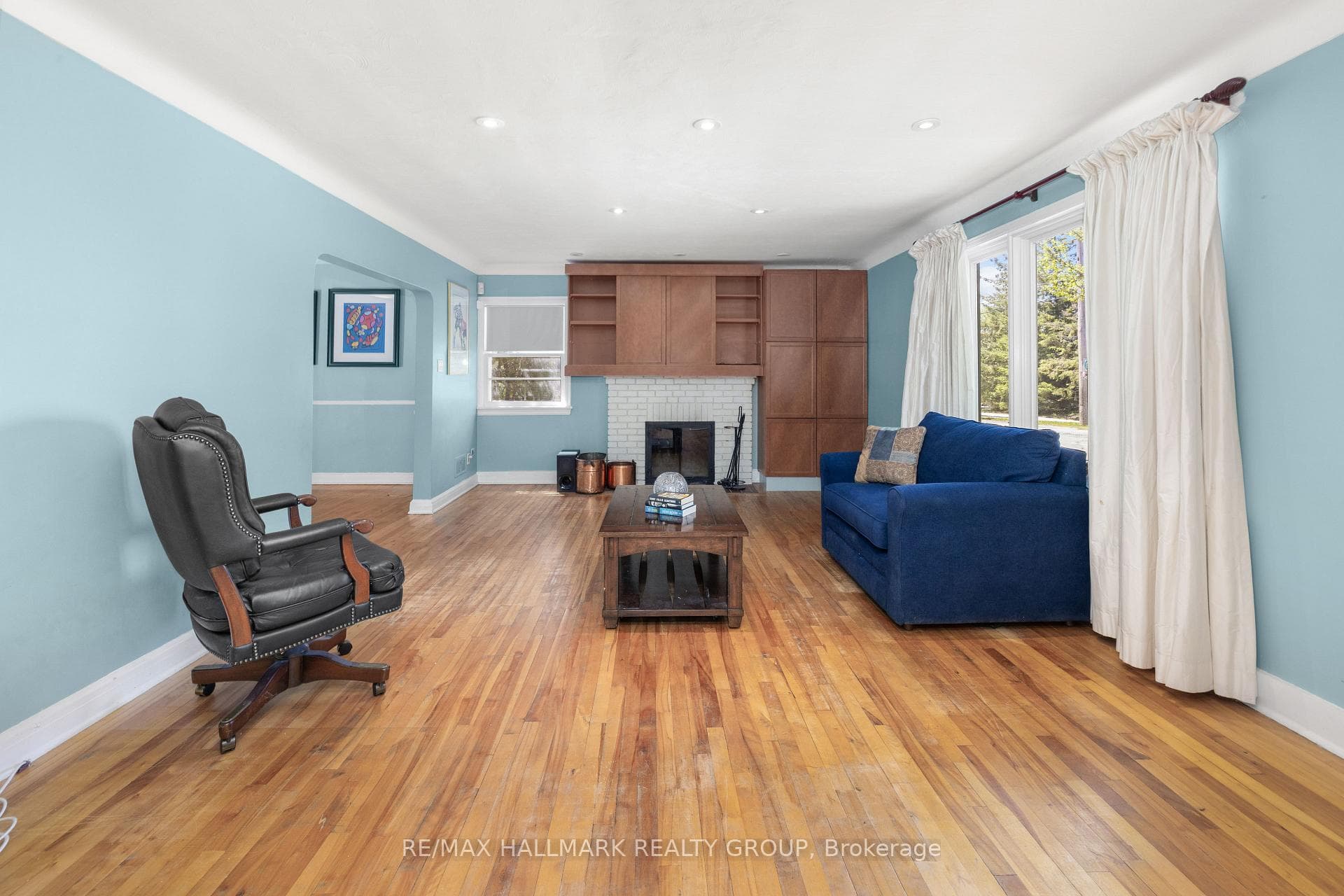 824 Byron Avenue photo 6