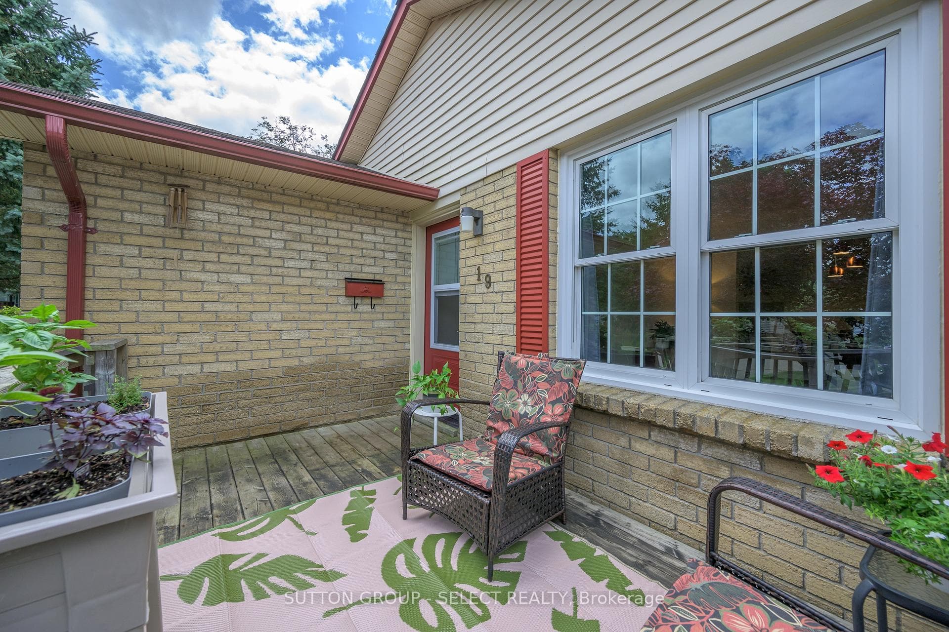 19 Banting Crescent photo 31