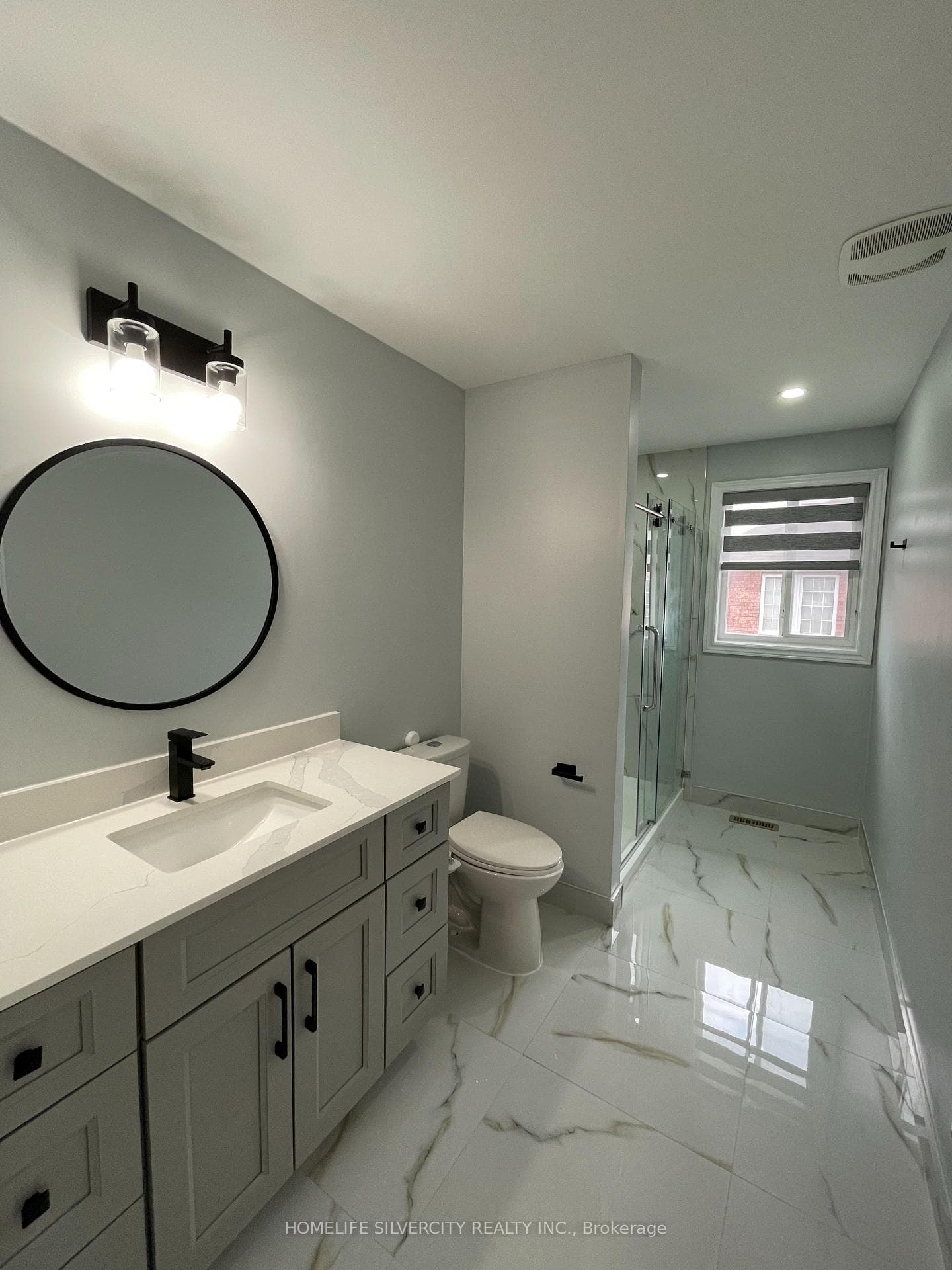 4 Runnymede Crescent photo 17