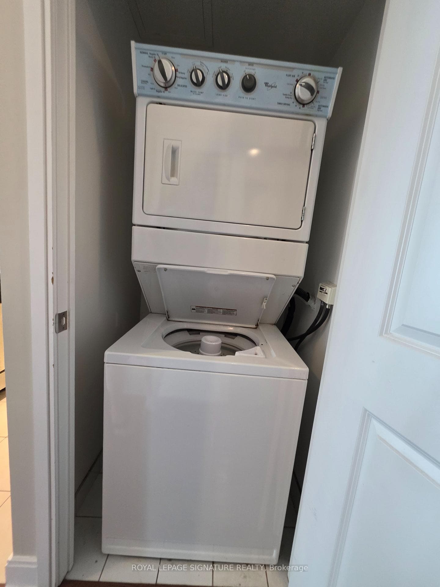 80 Absolute Avenue Unit 3106 photo 17