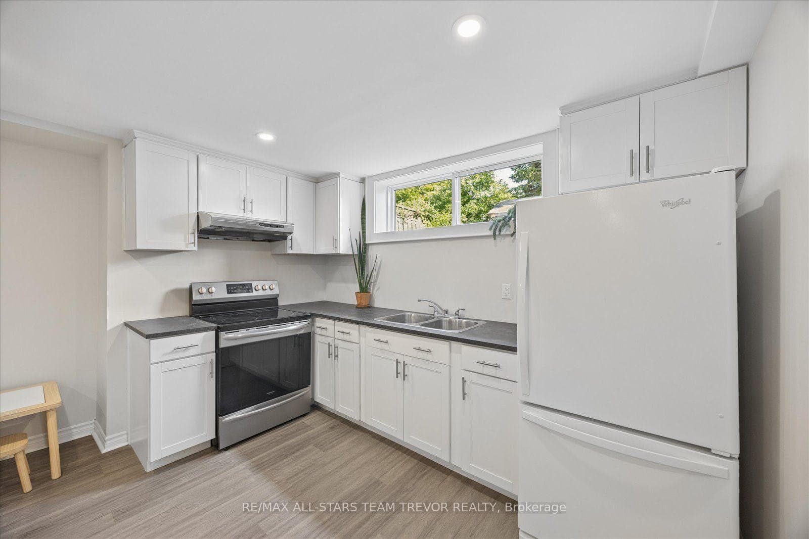 67 Riverglen Drive photo 34