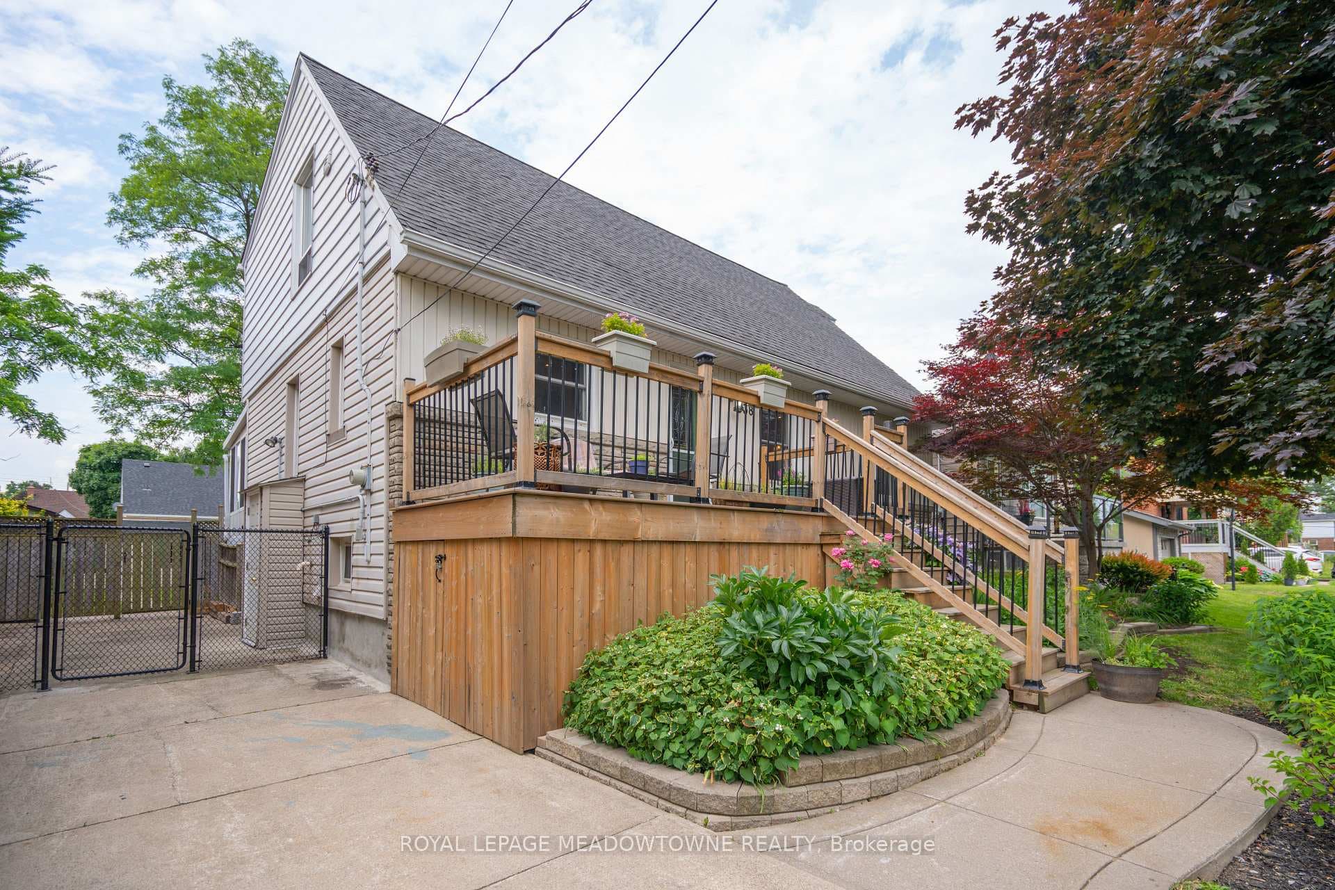 338 Inverness Avenue photo 4