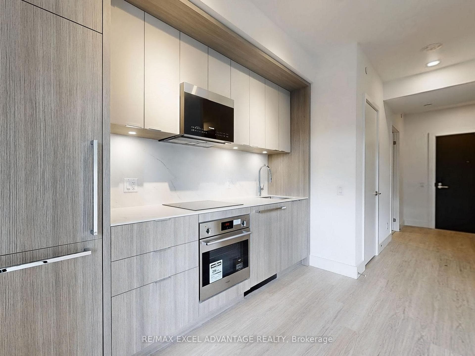 6 Greenbriar Road Unit 601 photo 8