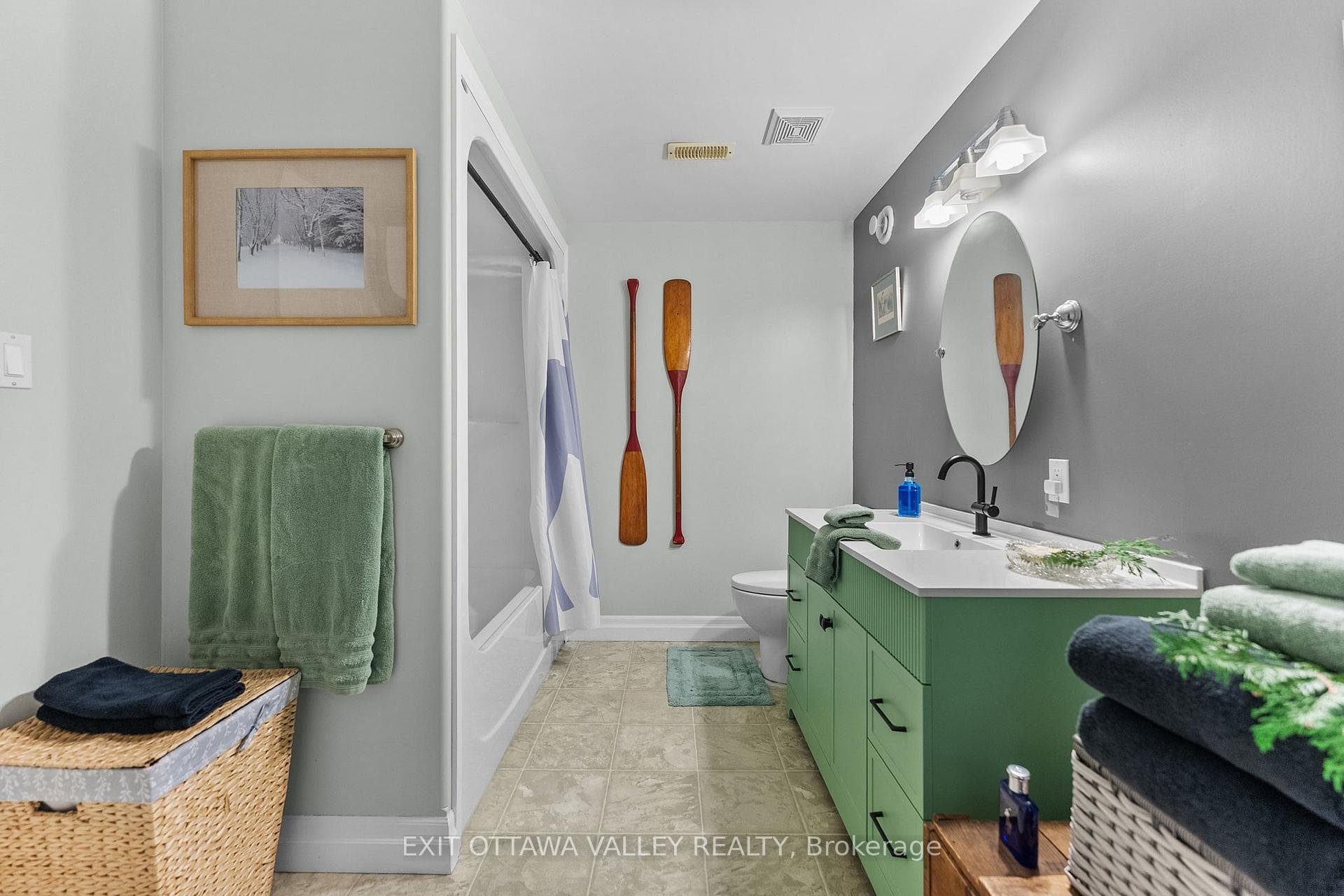 62 Meadowview Drive photo 32