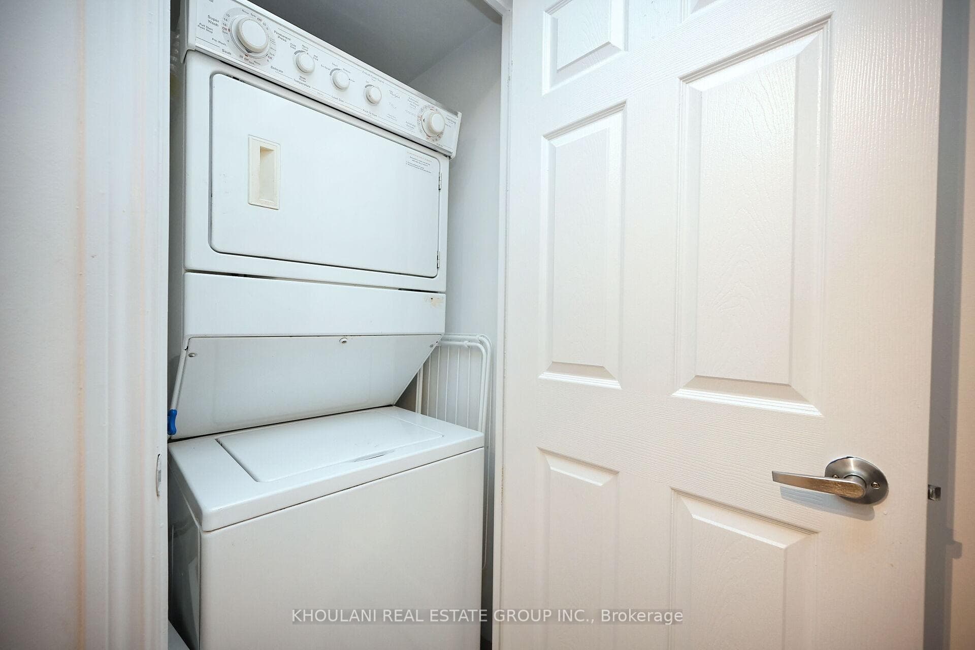 3888 Duke Of York Boulevard Unit 2631 photo 17