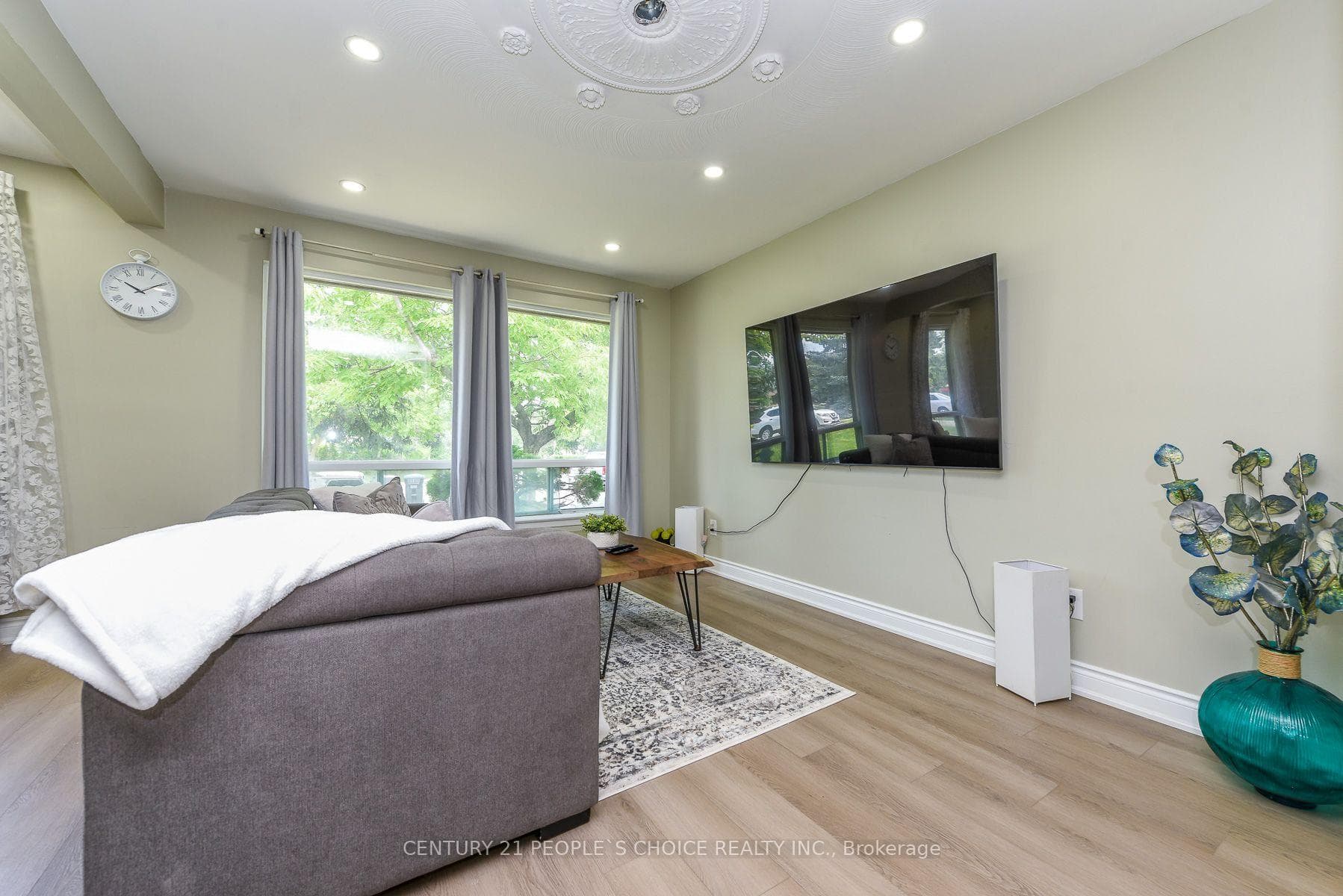 8 Fidelia Crescent photo 10