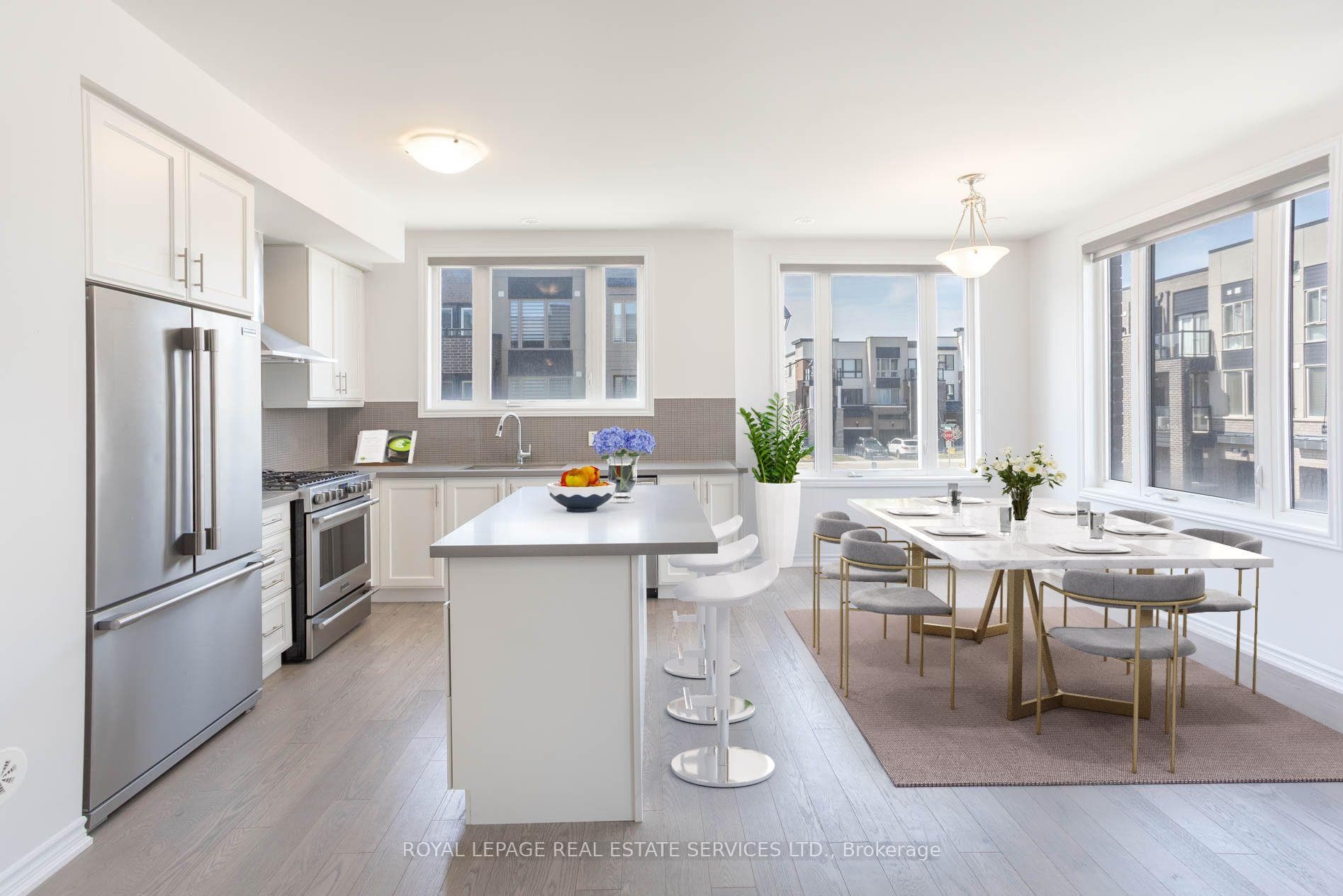 424 Rockwell Common photo 6