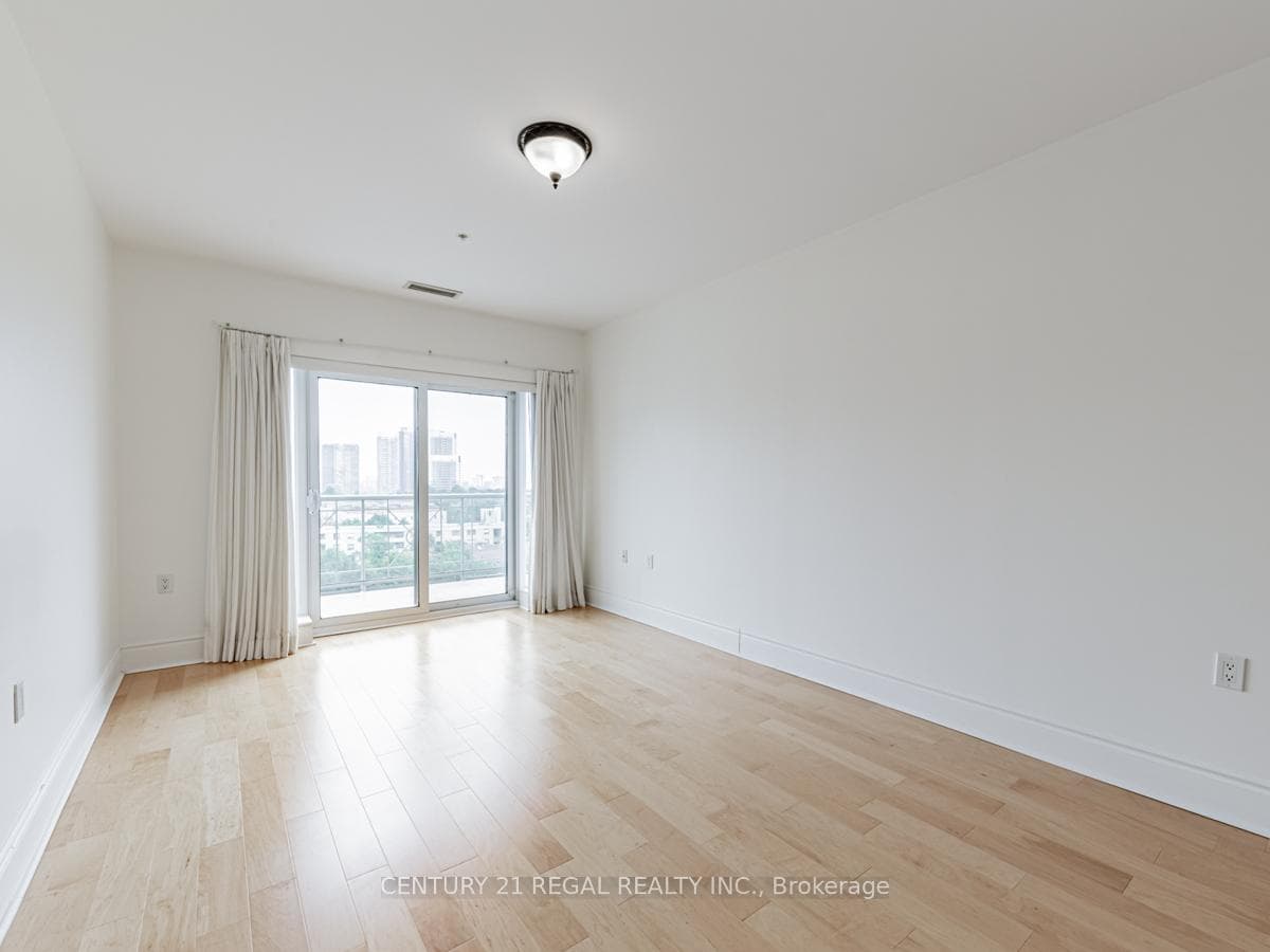 12 Rean Drive Unit PH7 photo 24