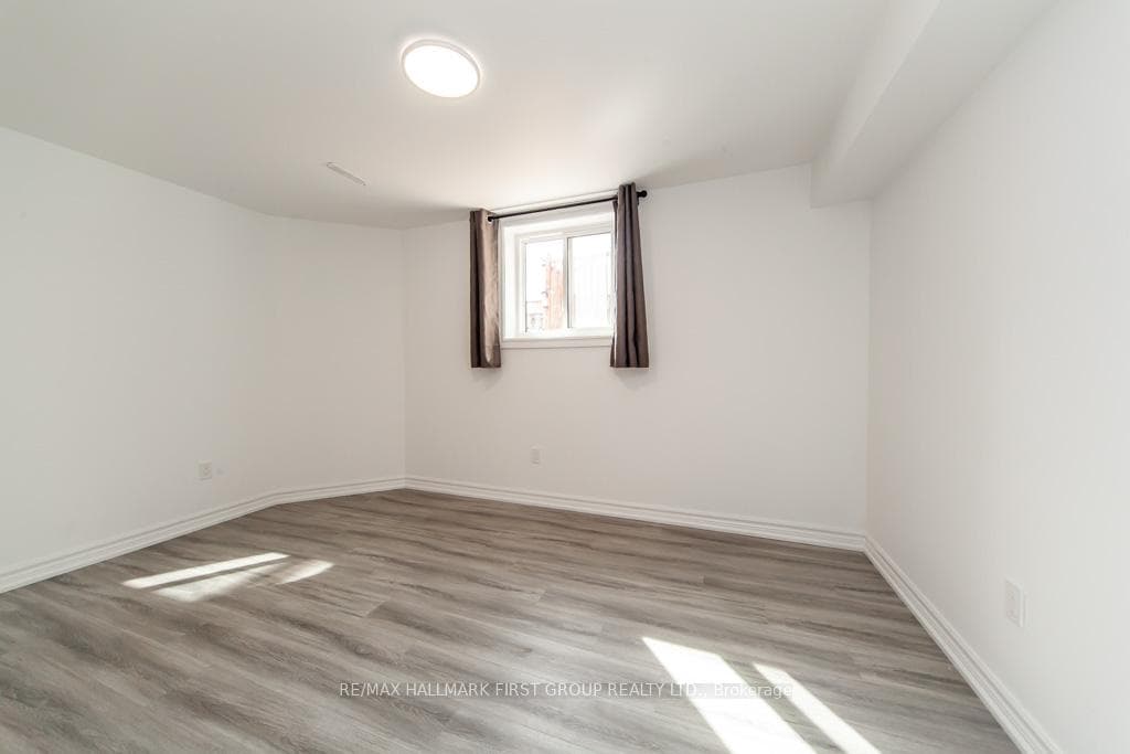 1412 Major Oaks Road Unit Lower photo 9