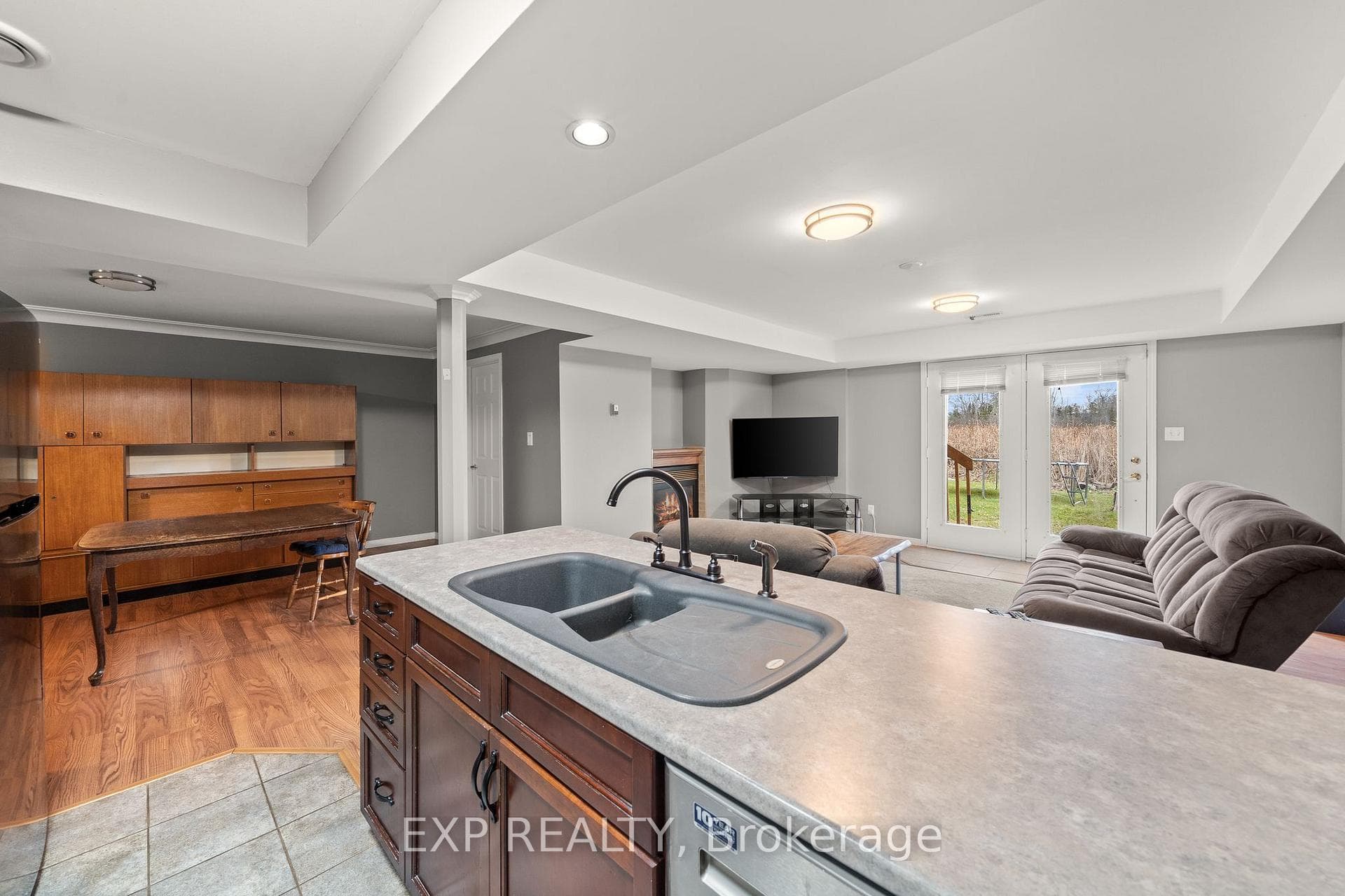 79 Oak Ridge Boulevard photo 28