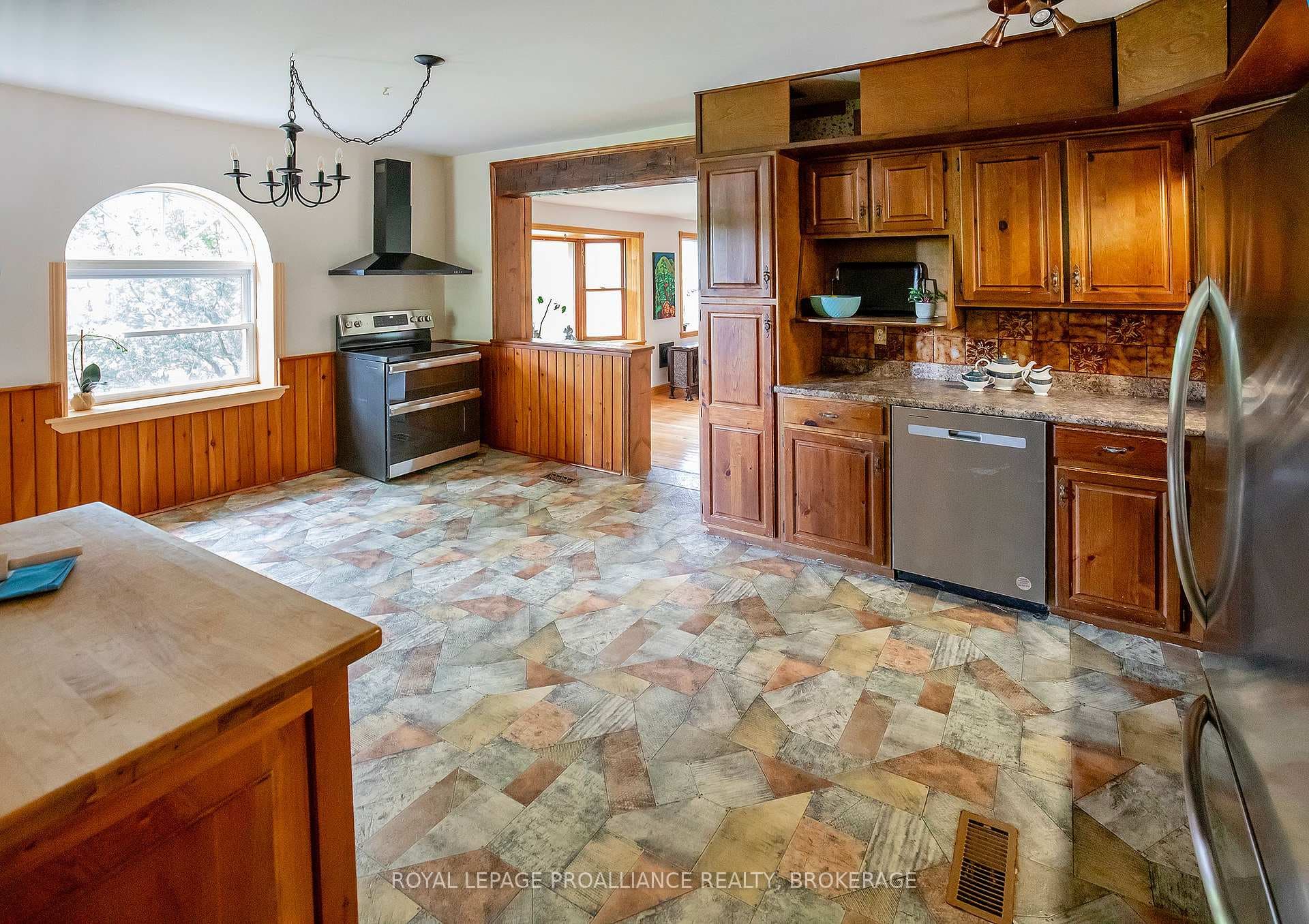 2345 Hughes Road photo 15