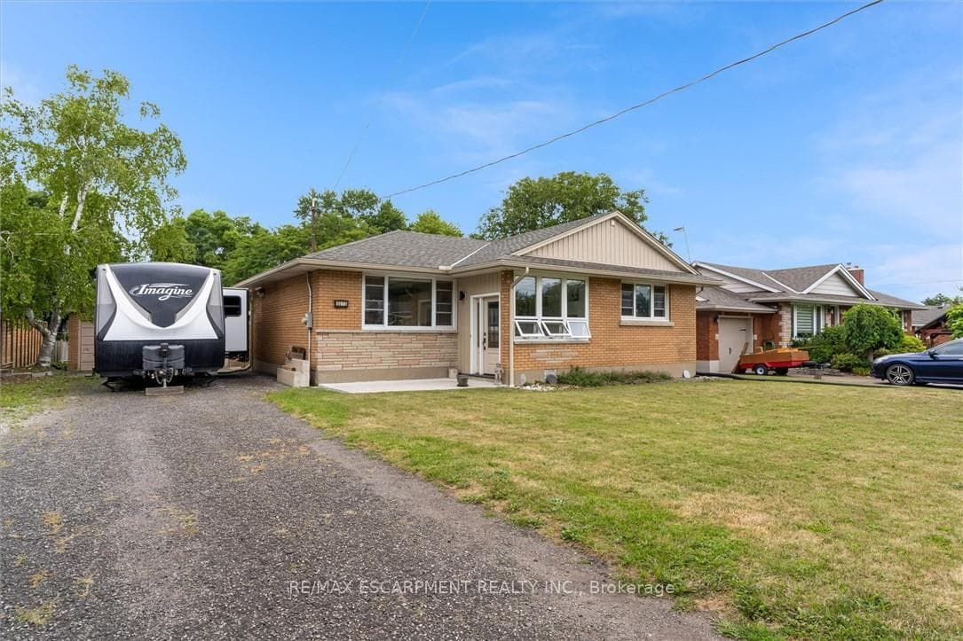5073 Charles Street photo 1