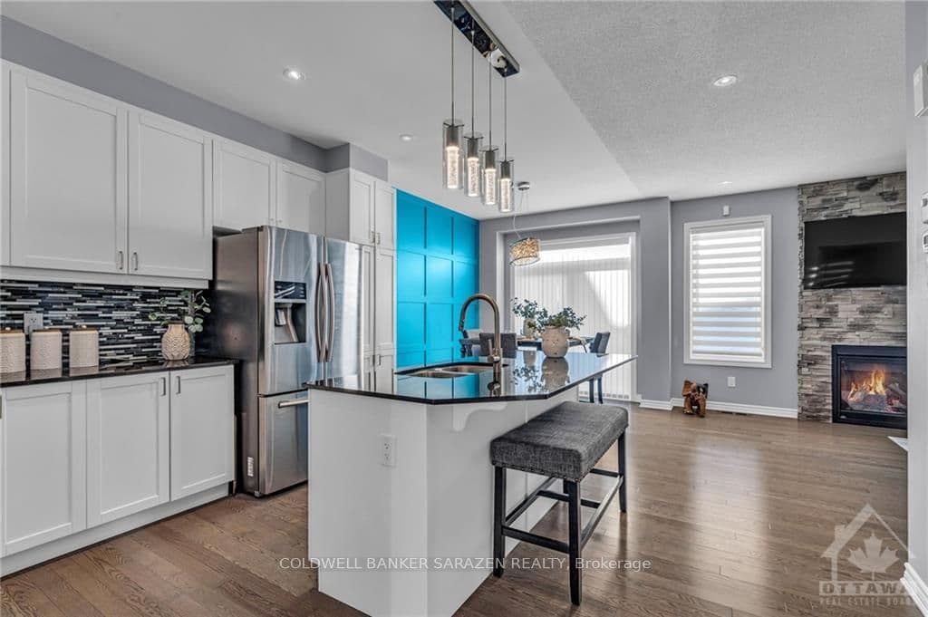 25 SOLARIS Drive photo 10