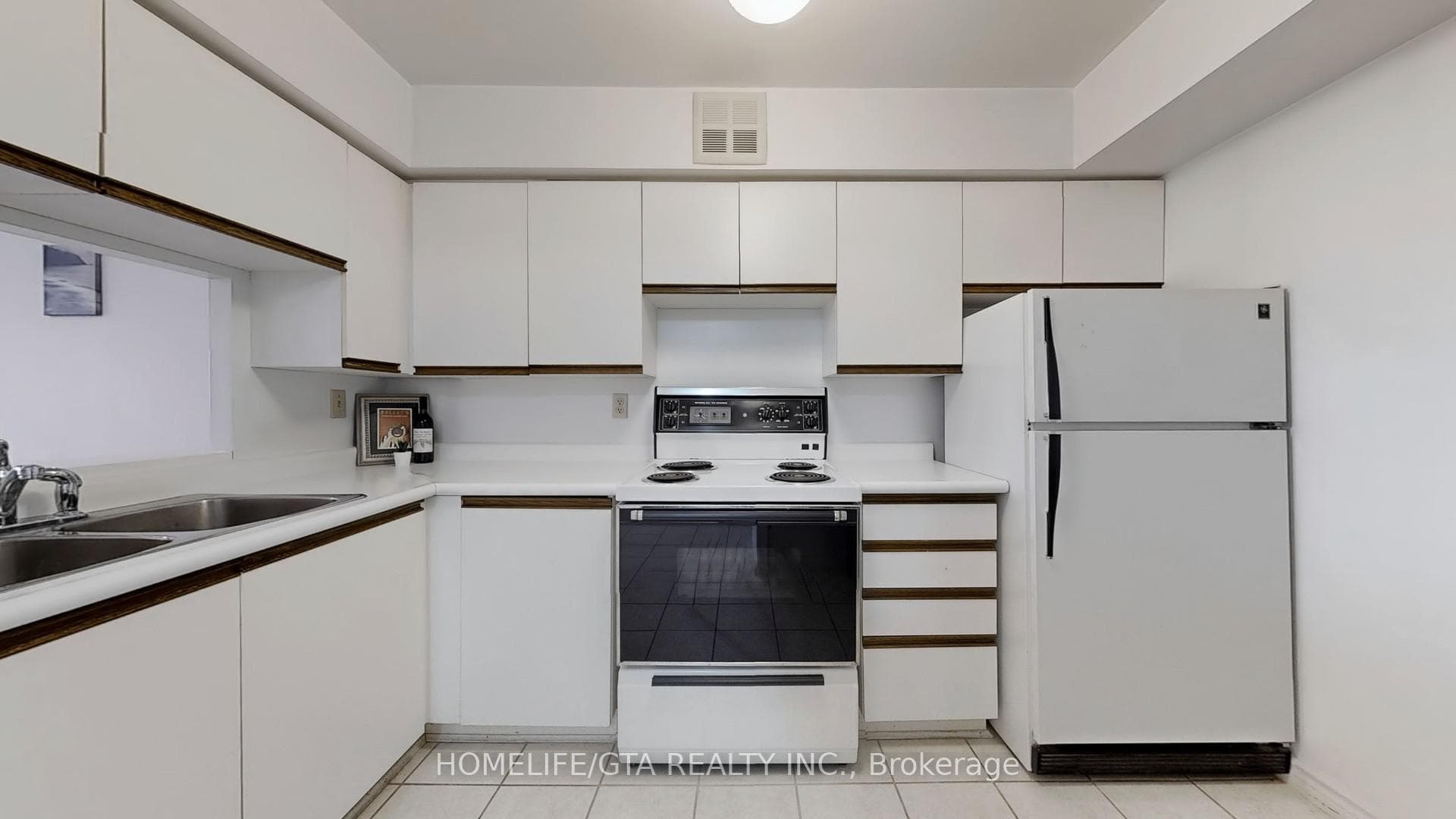 4 Park Vista N/A Unit 1005 photo 15