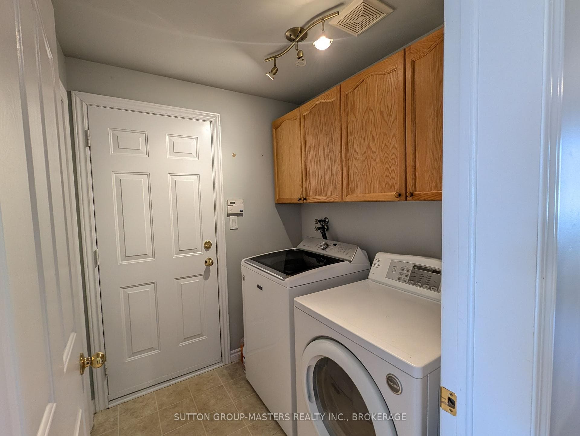 1135 Draper Avenue photo 10