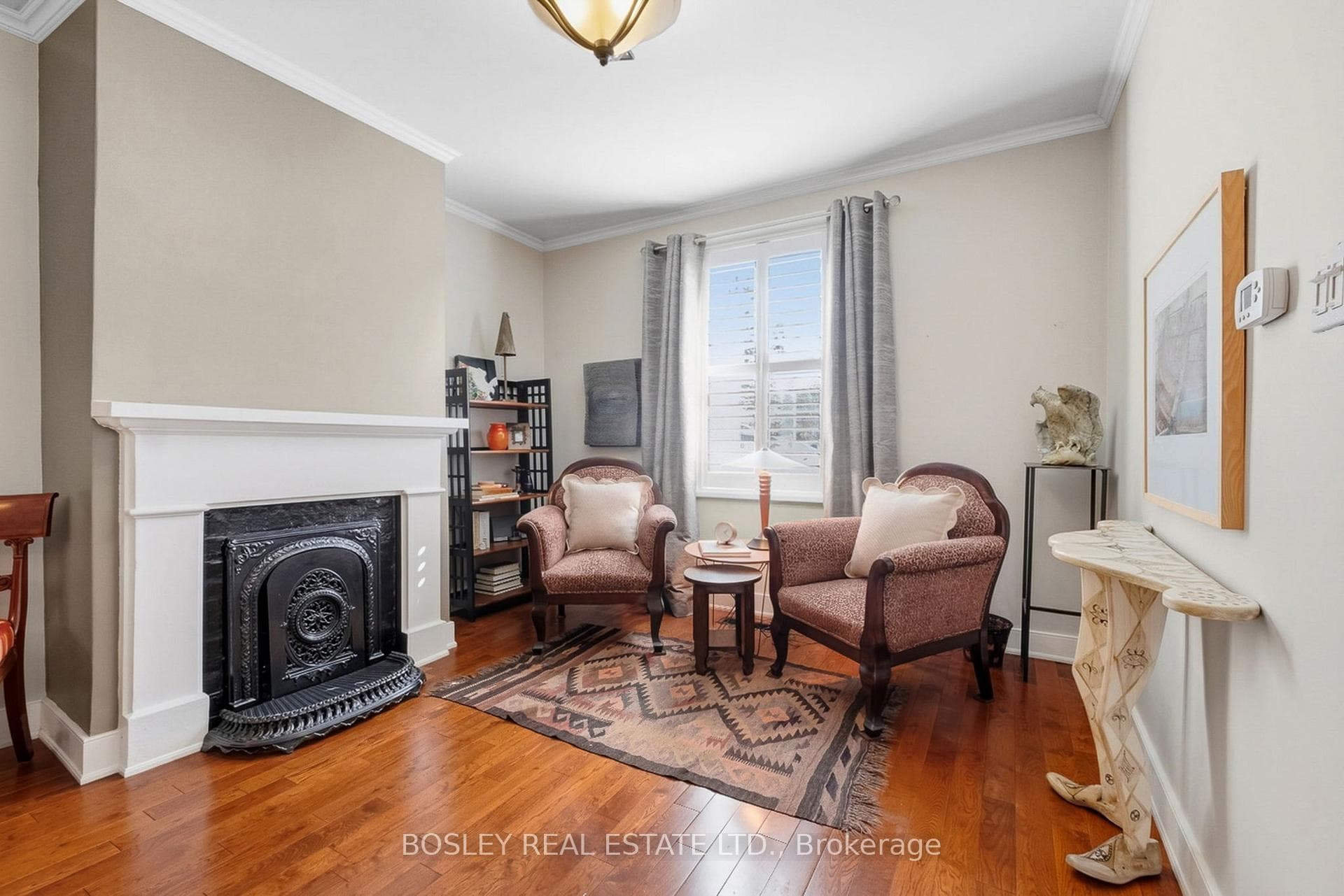 256 Ridout Street photo 6