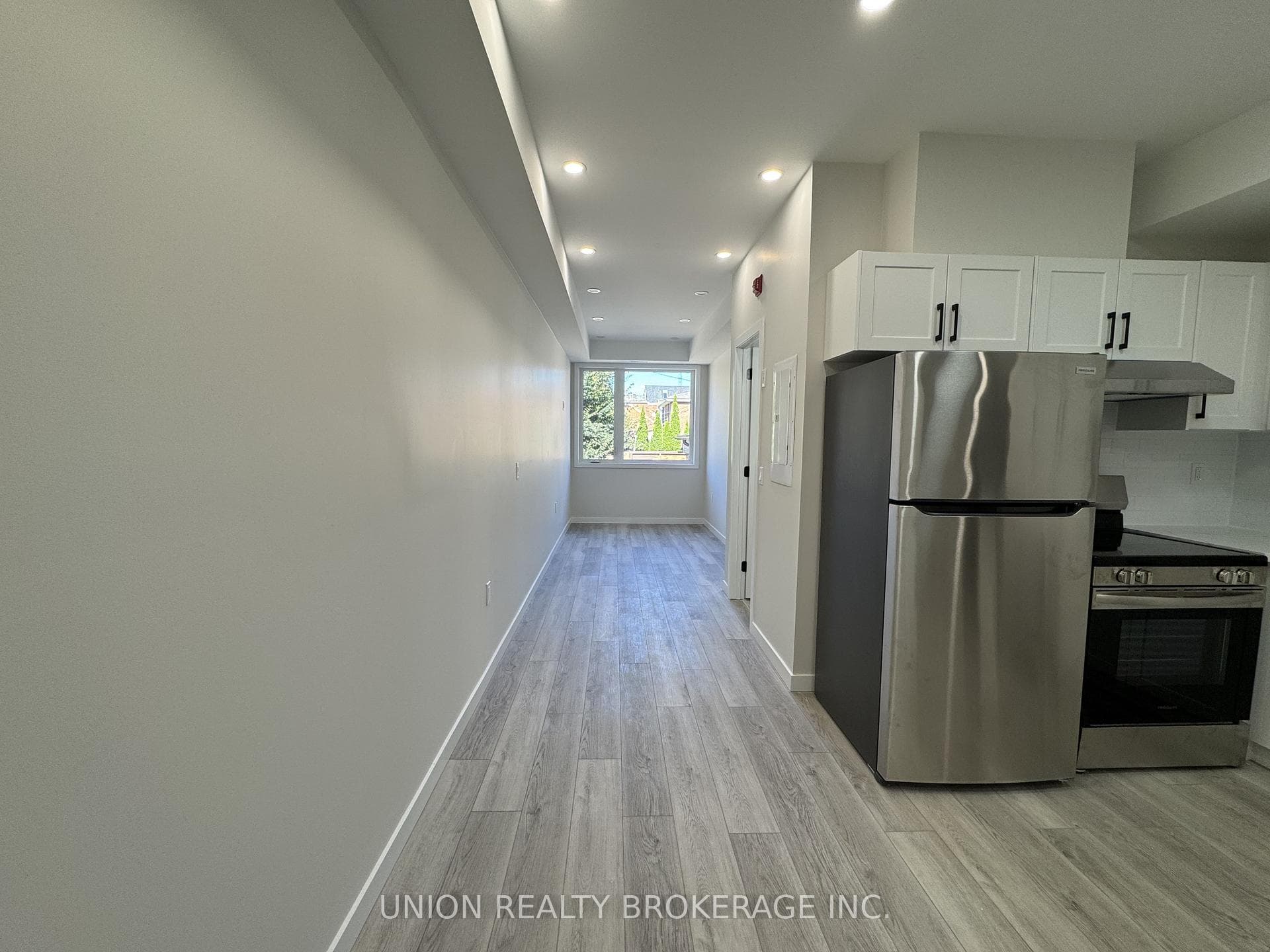 1184 Queen Street Unit 2 photo 5