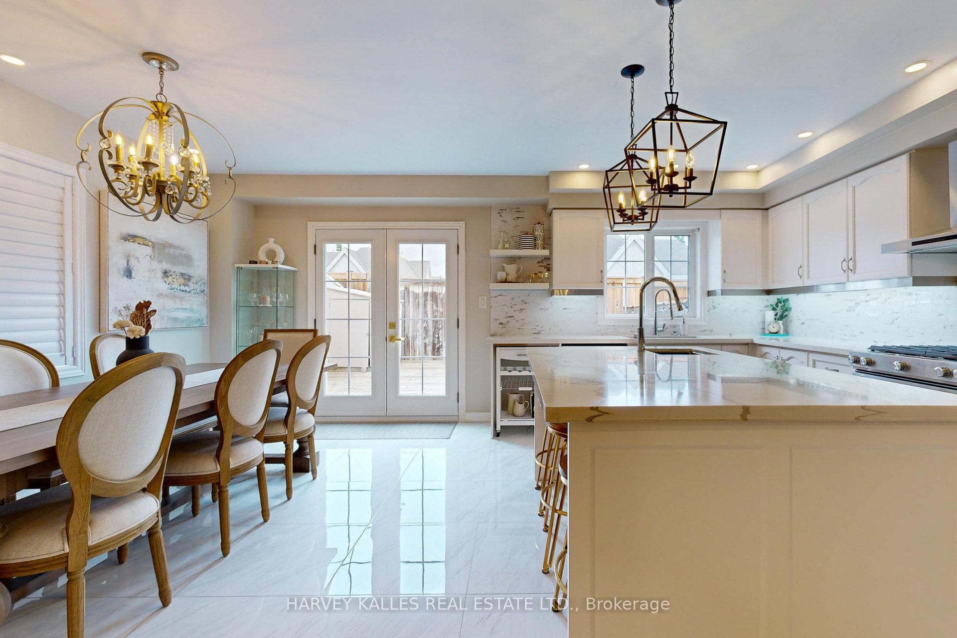 9 Agostino Crescent photo 12