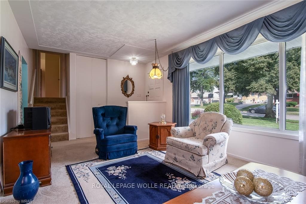 66 Sweetbriar Drive photo 17