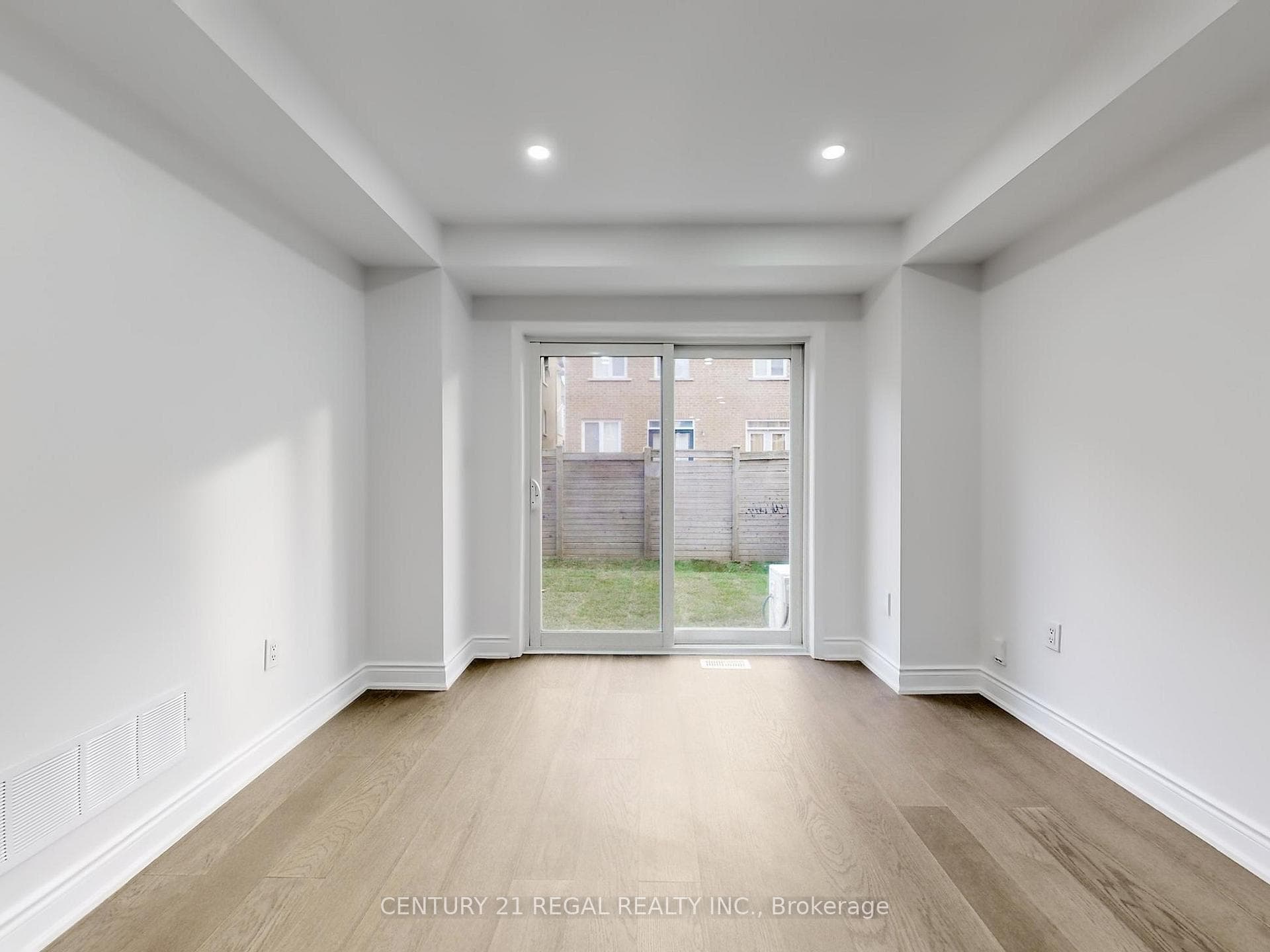 47 Fusilier Drive photo 4