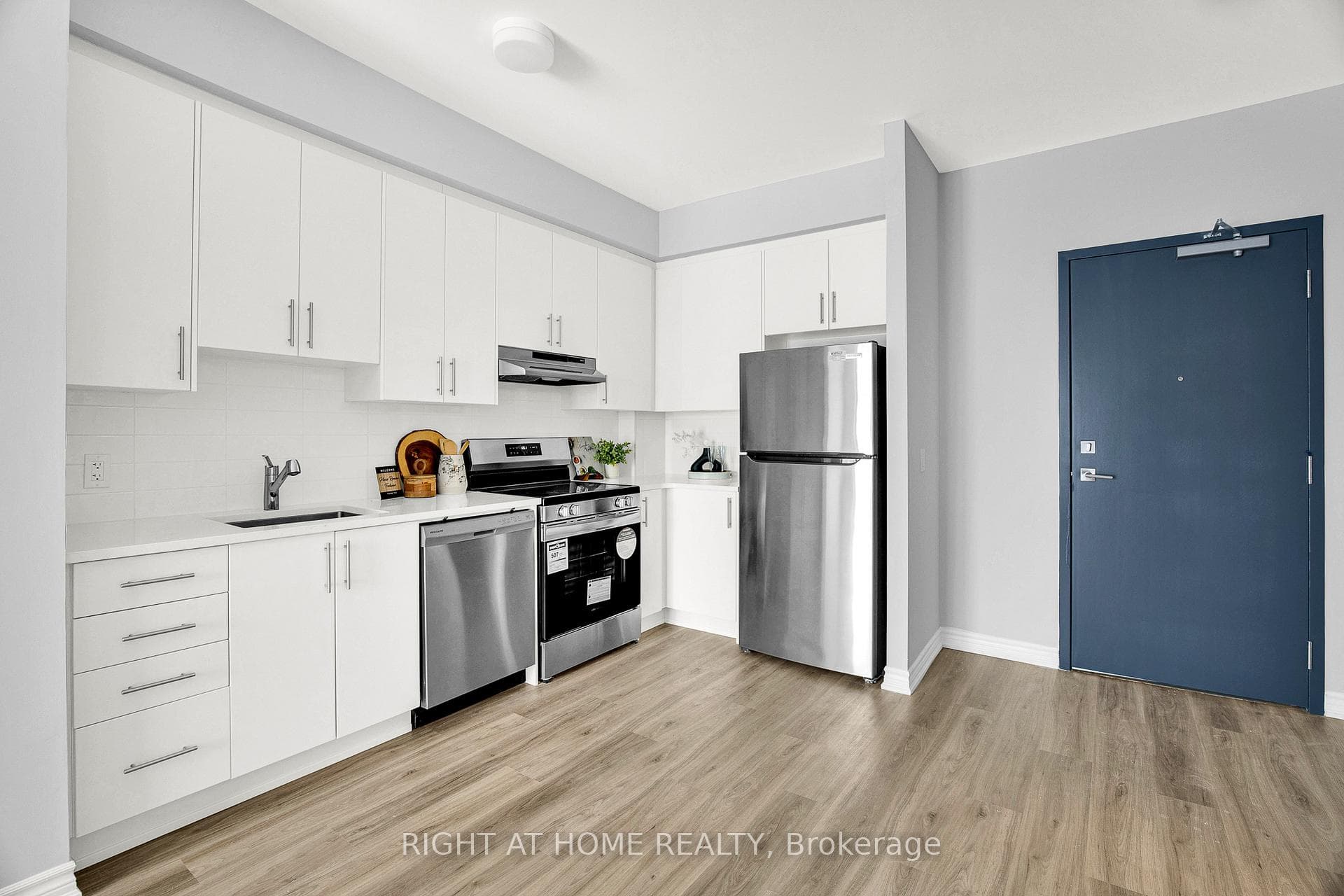 397 Codd's Road Unit 314 photo 5