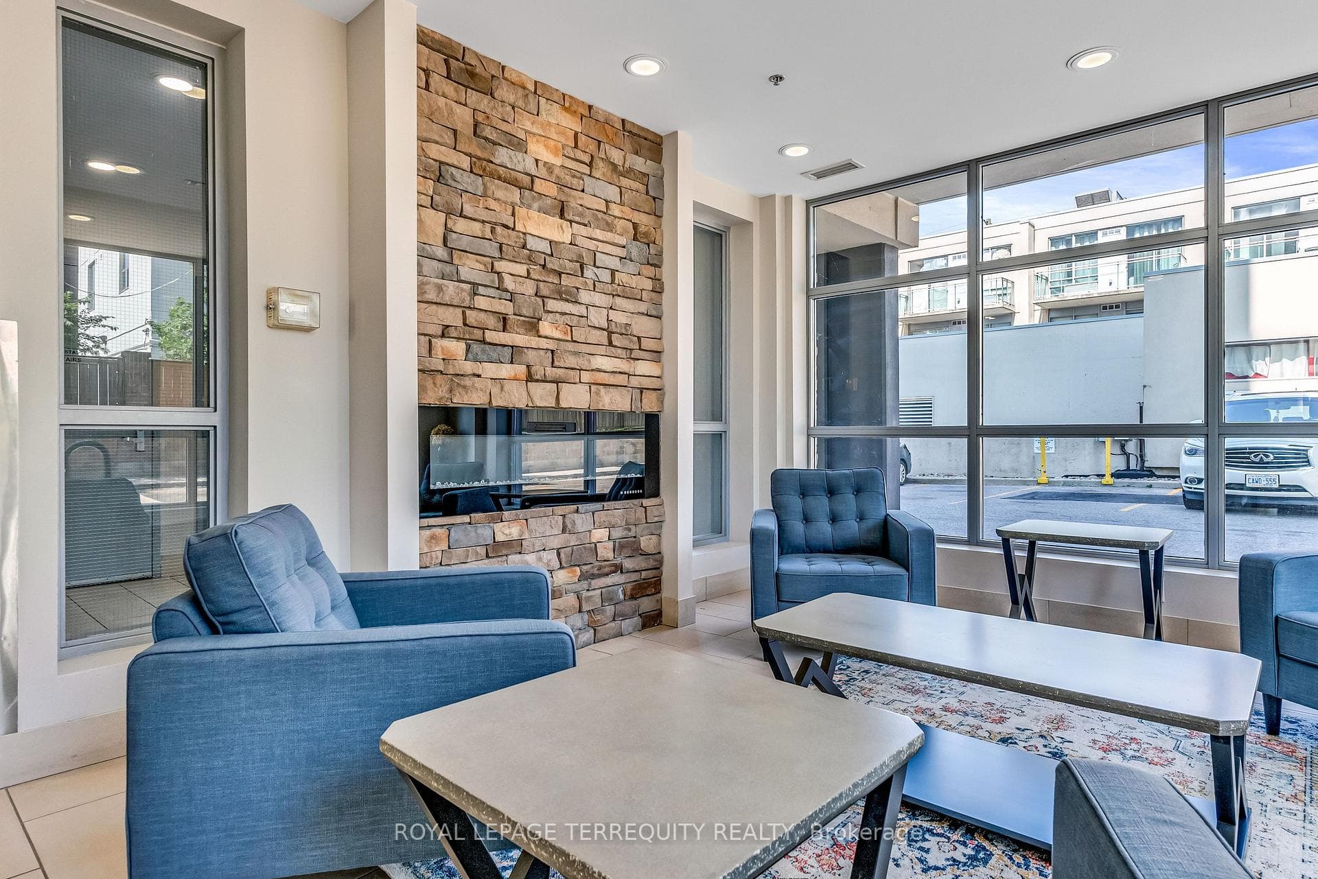 2464 Weston Road Unit 1014 photo 4