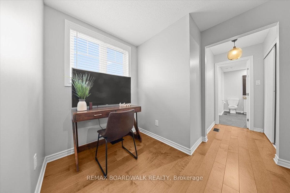 232 Burnaby Drive photo 31